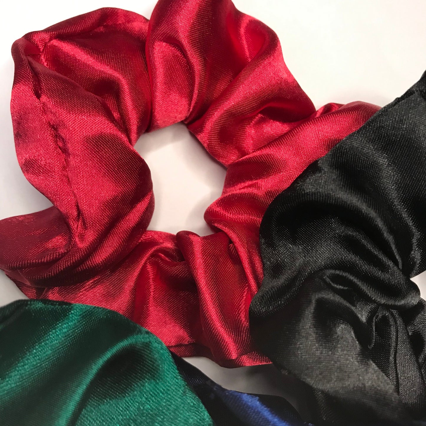 5 Christmas Satin Scrunchies - Hair Scrunchies, Christmas Scrunchies, Red Scrunchie, Green Scrunchie,Hair Bobbles,Hair Accessories,Snag Free