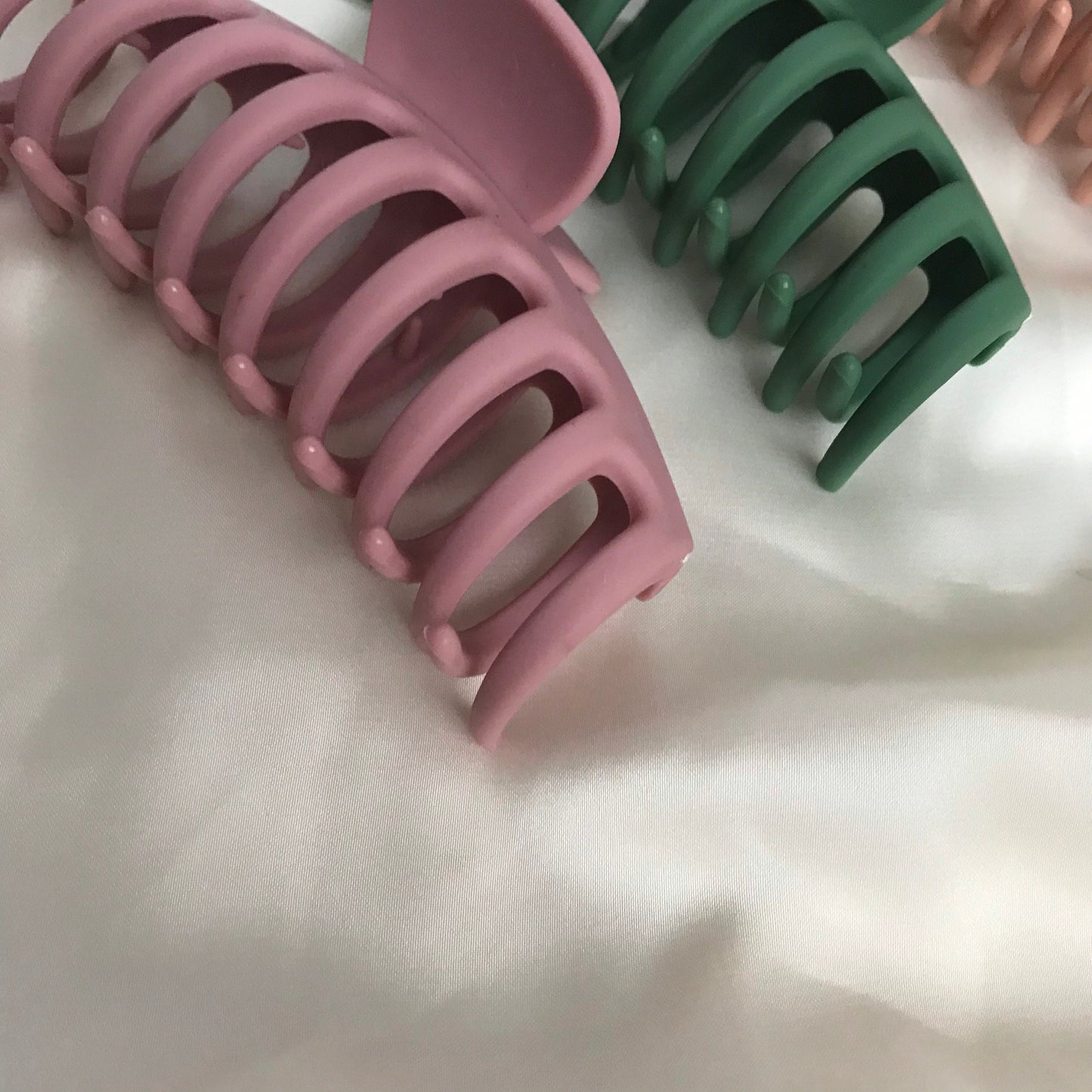 3 Hair Clamps - Hair Clip, Pink Hair Accessories, Green Hair Claw, Peach Hair Claw, Fashion Acessories, Minimalistic Hair Clips, Neutral