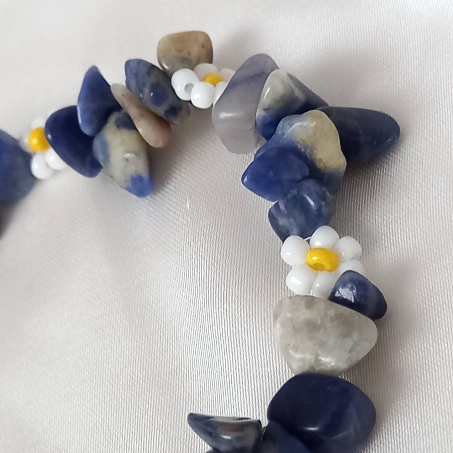 Blue Stone & Daisy Bracelet - Daisy Jewellery, Accessories, Blue Stone Bracelet, White Daisy Bracelet, Chunky Stone Bracelet