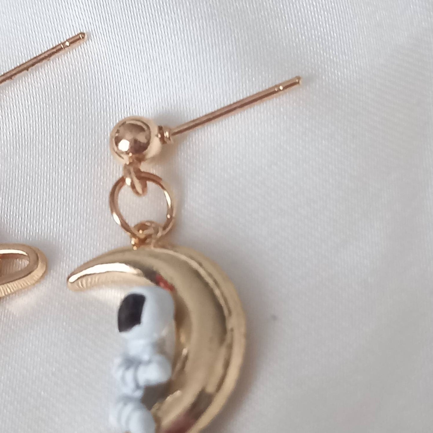 Astronaut Moon and Planet Stud Earrings -Cute Earrings, Space Earrings, Space Jewellery, Unique Earrings,Space Lover Gift,Unique Accessories