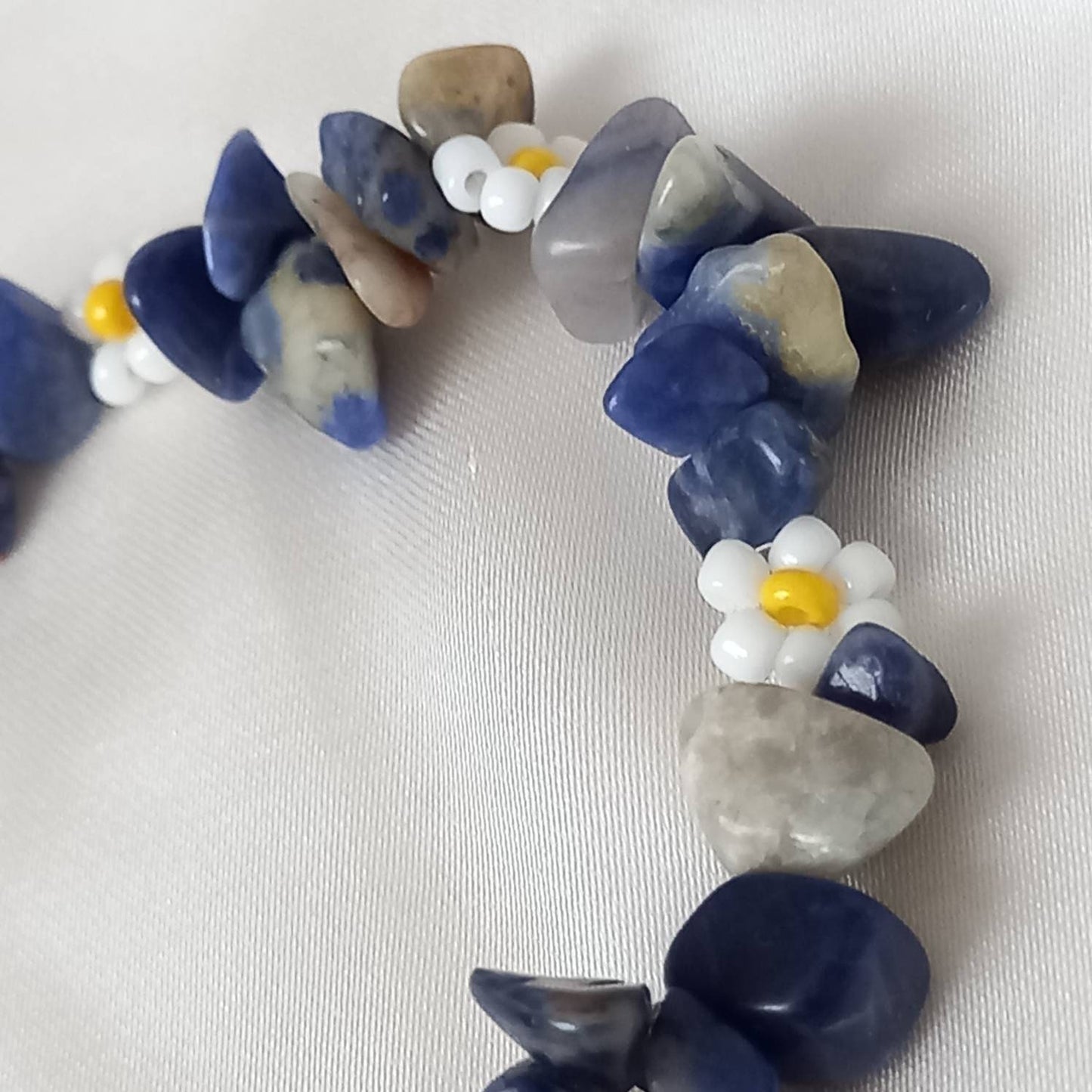 Blue Stone & Daisy Bracelet - Daisy Jewellery, Accessories, Blue Stone Bracelet, White Daisy Bracelet, Chunky Stone Bracelet