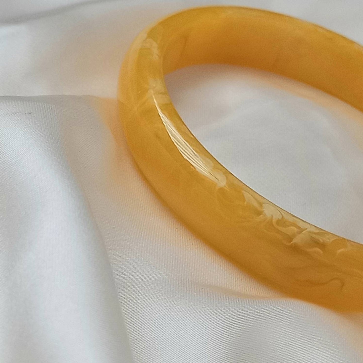 Chunky Orange Resin Bracelet - Chunky Bracelet, Resin Bracelet, Orange Bracelet, Thick Bracelet, Chunky jewellery, Resin Jewellery