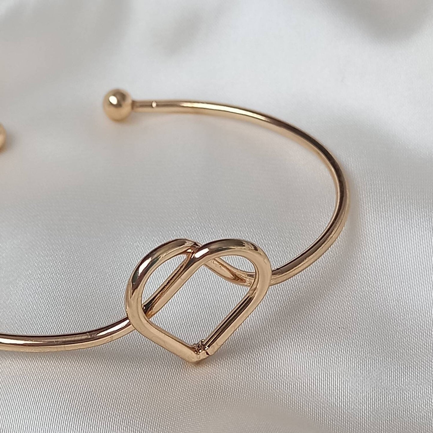 Gold Heart Knot Bangle Bracelet - Gold Jewellery, Accessories, Gold Bangle, Bangle Jewellery, Minimal Bangle Bracelet, Gift For Her, Modern