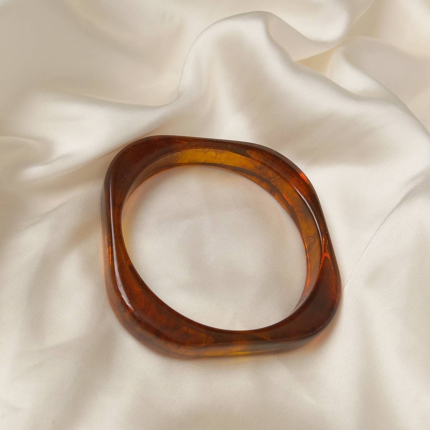 Chunky Square Resin Tortoiseshell Bracelet - Chunky Bracelet,Resin Bracelet,Brown Bracelet,Thick Bracelet,Chunky jewellery,Resin Jewellery