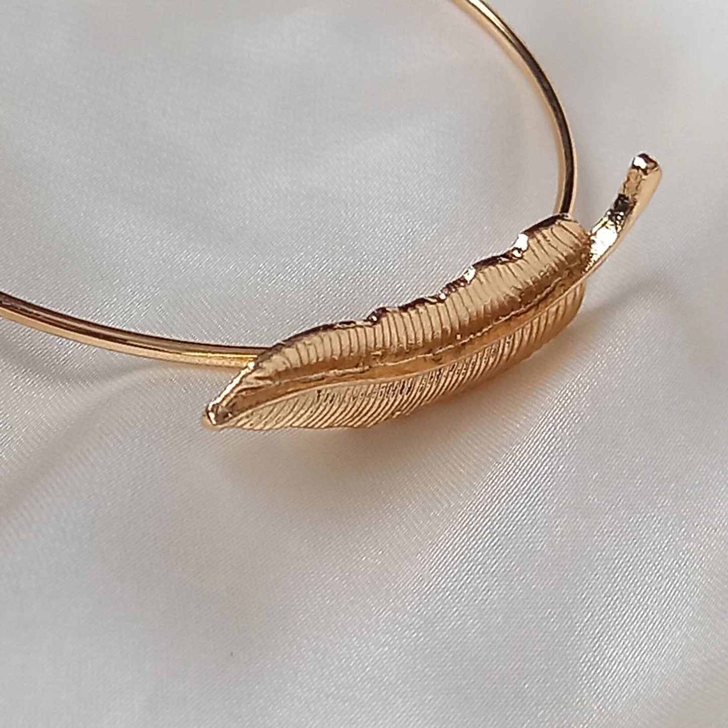 Gold Feather Bangle Bracelet - Gold Jewellery,Gold Bangle,Bangle Jewellery,Minimal Bangle Bracelet,Gift For Her,Gold Bangles In The UK