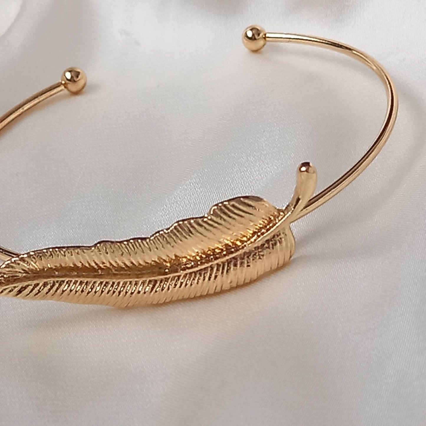 Gold Feather Bangle Bracelet - Gold Jewellery,Gold Bangle,Bangle Jewellery,Minimal Bangle Bracelet,Gift For Her,Gold Bangles In The UK