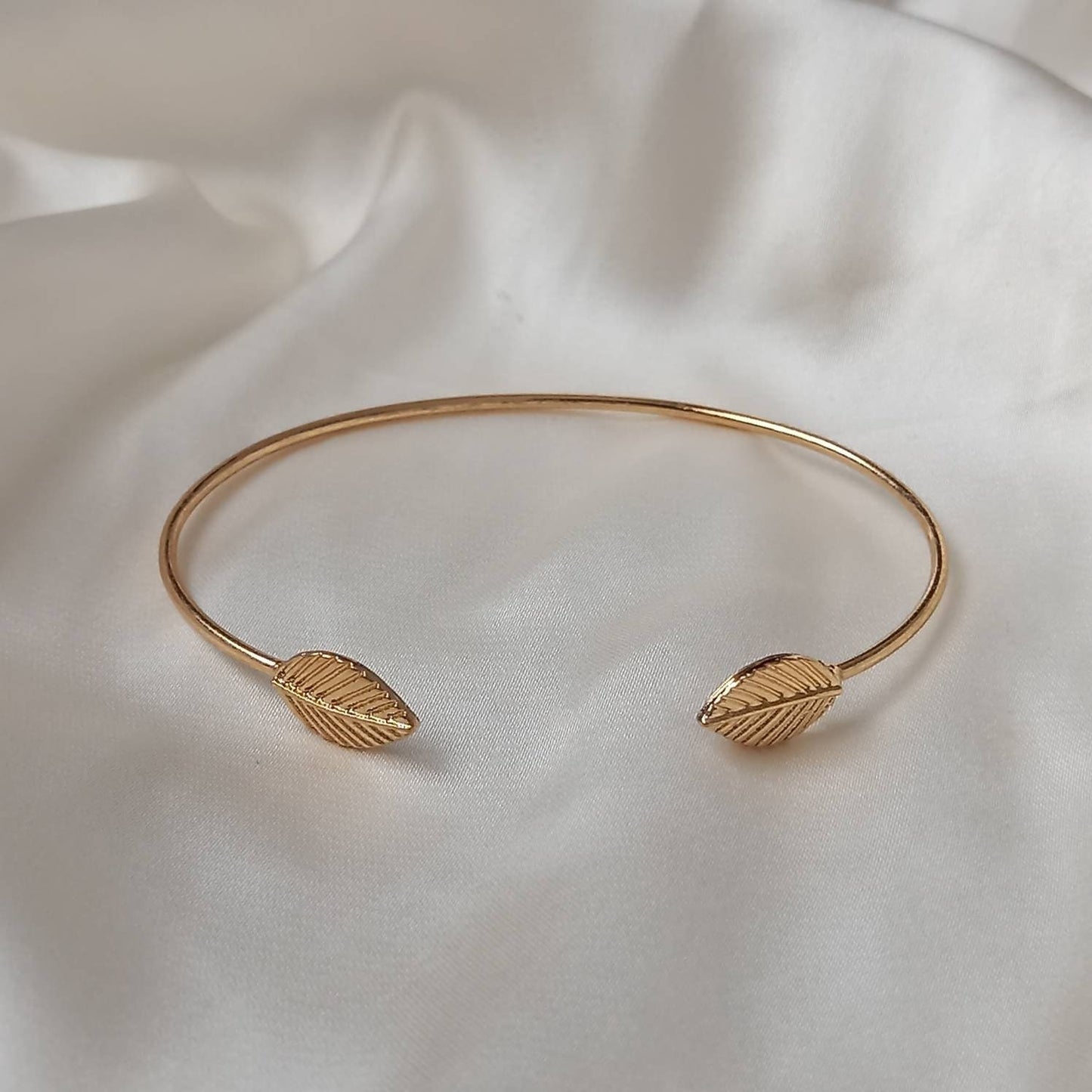 Gold Leaf Bangle Bracelet - Gold Jewellery, Accessories, Gold Bangle, Bangle Jewellery,Minimal Bangle Bracelet,Gift For Her,Modern Jewellery