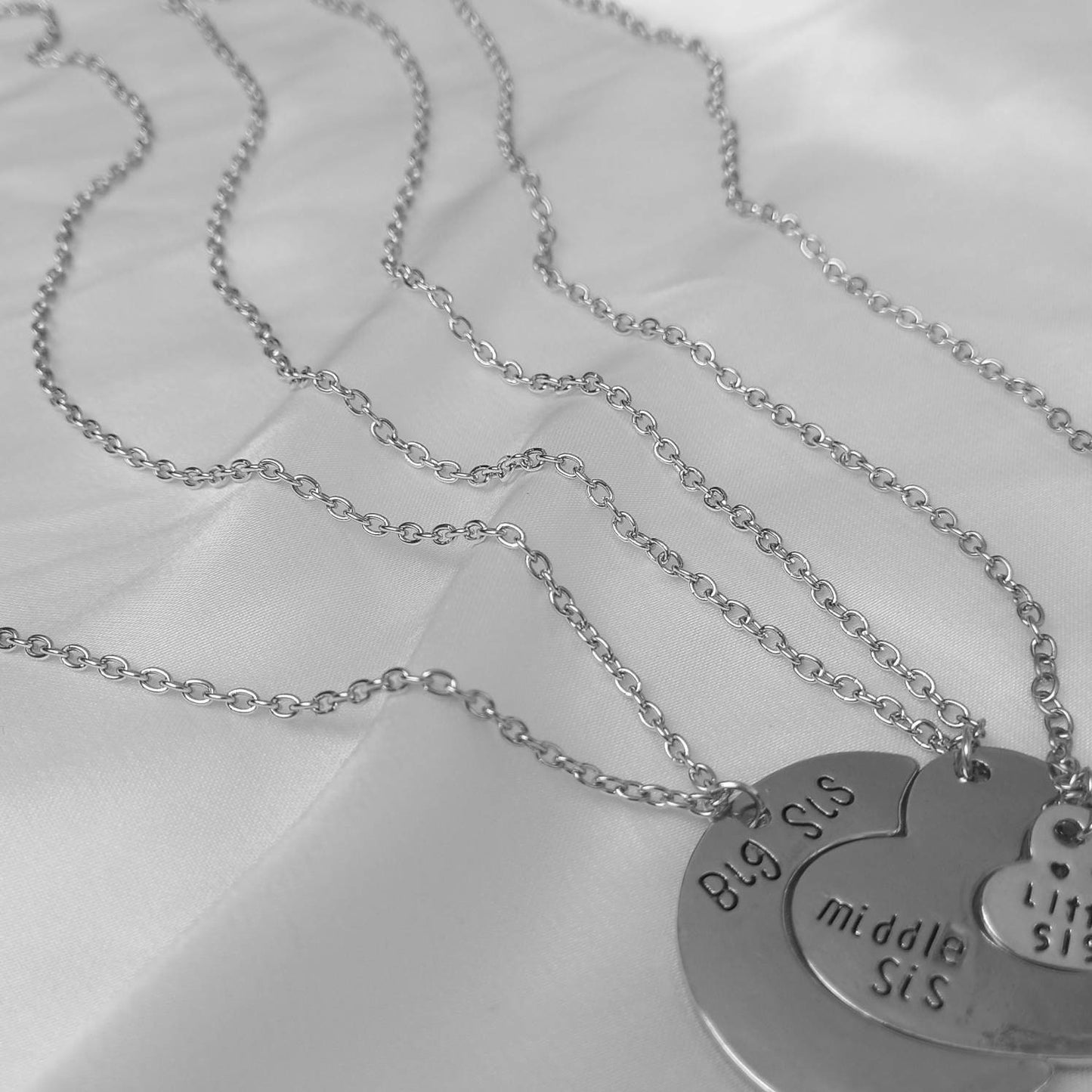3 Piece Sisters Necklace Set-Sister Necklace,Matching Necklaces,3 Sisters Necklaces,Novelty Friendship Necklace,Gifts For Sister In The UK