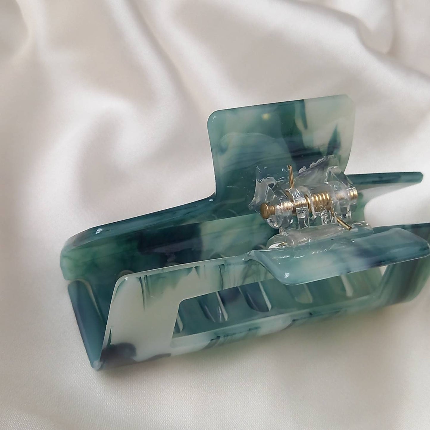 Green Hair Clamp- Hair Clip, Green Hair Accessories, Green Hair Claw, Minimalistic Hair Clips, Funky Hair Clip, Green Hair Clips In The UK