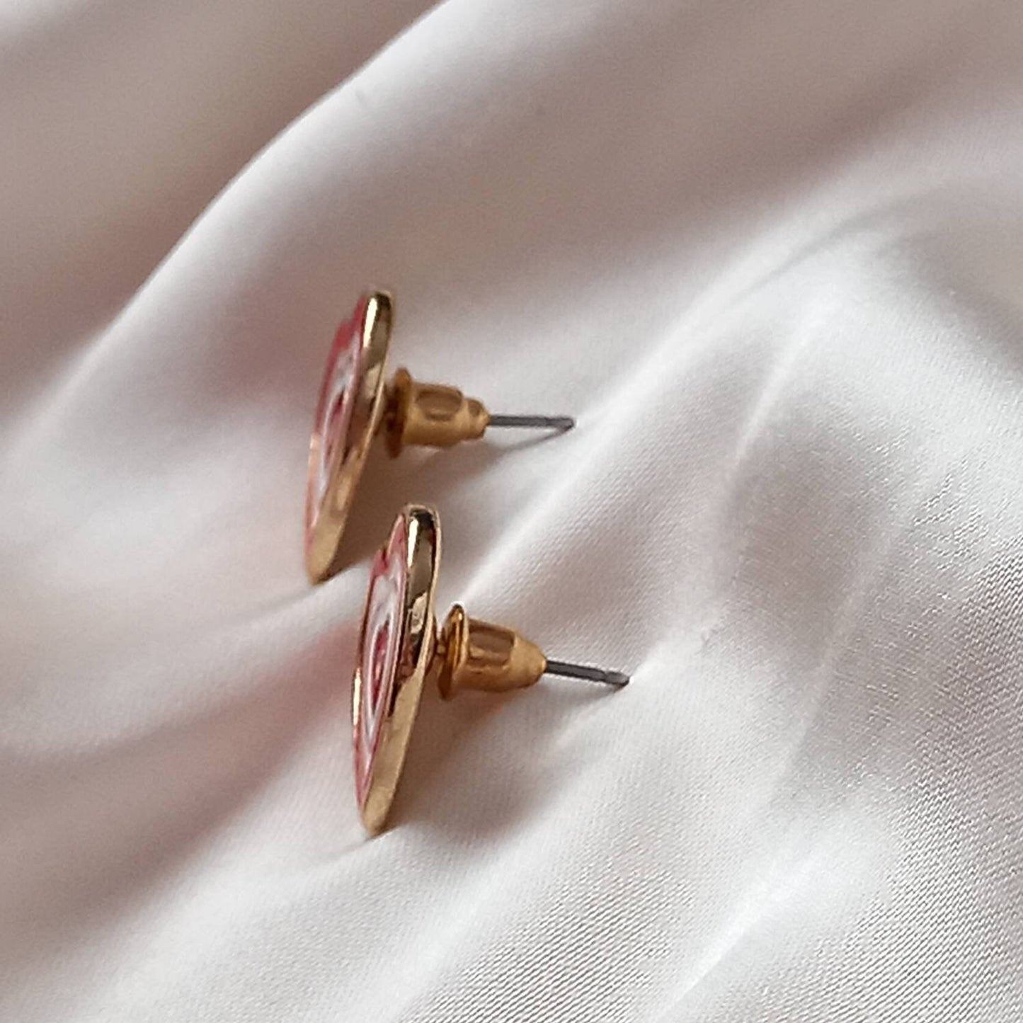 Pink & Gold Retro Heart Stud Earrings - Pink 70's Style Earrings,Vintage Style,Pink Jewellery,Gold Earrings,Gold Heart Stud Earrings