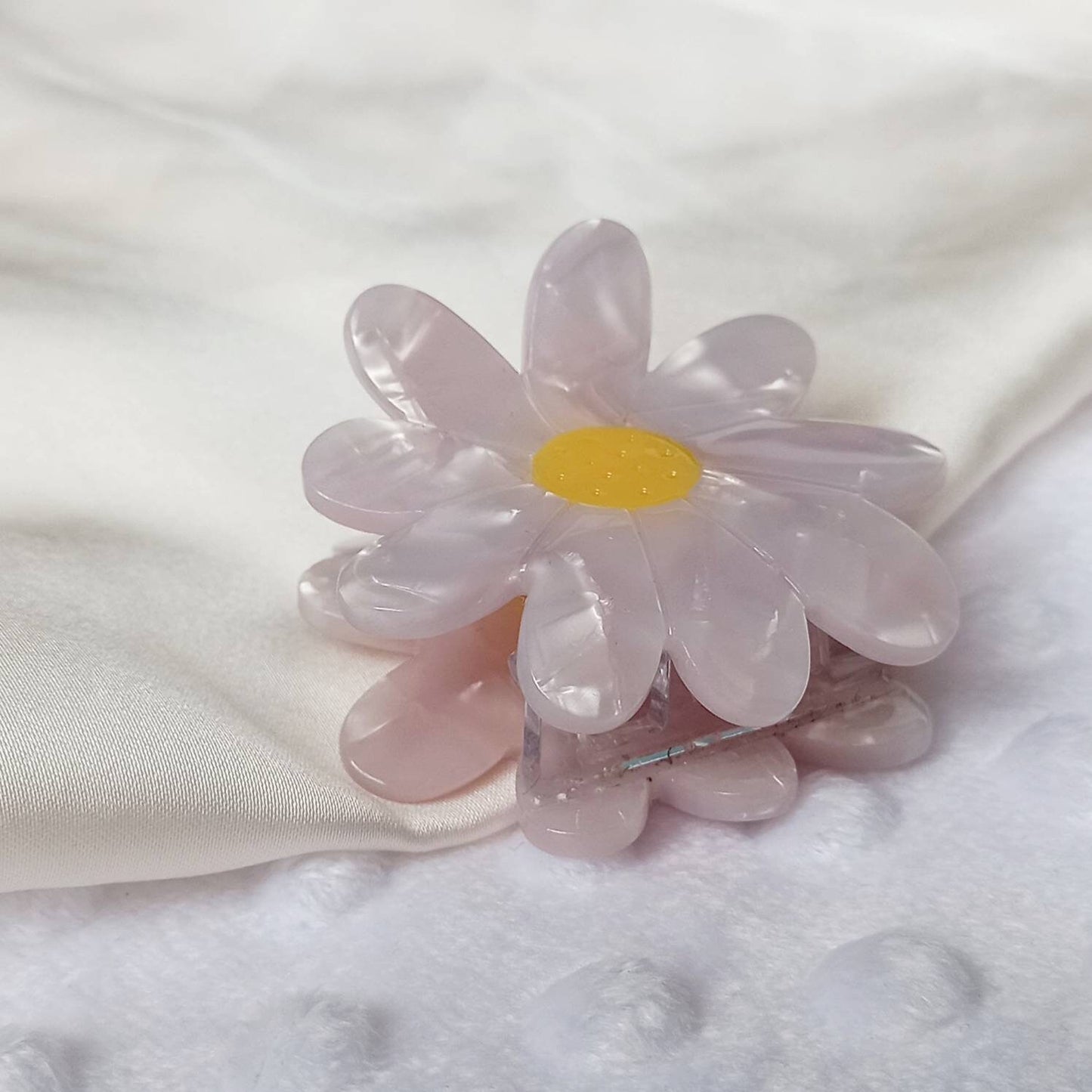 Small Daisy Hair Clamp - Flower Hair Clip,White Hair Accessories,White Hair Claw,Flower Hair Claw,Minimalistic Hair Clips,Daisy Hair Clip