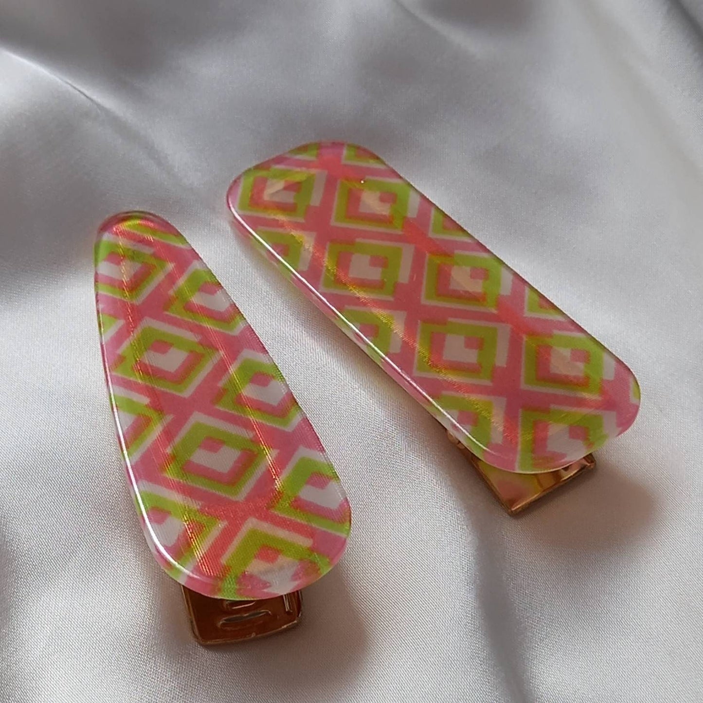 Set of 2 Retro Hair Clips - Pink & Green Hair Clip, Funky Hair Accessories, Geometric Hair Clips, 70's Accessories, Minimalistic Hair Clips