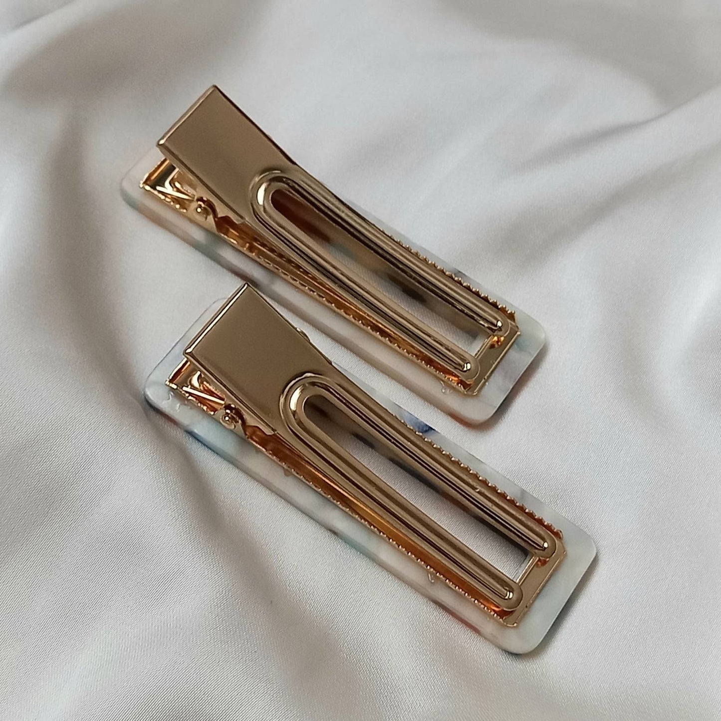 2 Retro Hair Clips - Hair Clip In The UK,Funky Hair,70's Accessories,Minimalistic Hair Clips,Neutral,Speckled Hair Clips,Blue & Orange