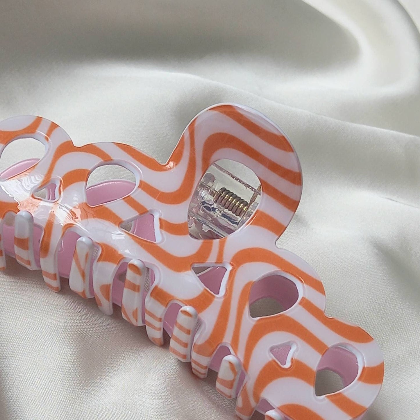 Pink & Orange Retro Hair Clip - Pink Hair Clip,Funky Hair Clip,70's Accessories,Wave Vintage Style Hair Clip,Wavy Hair Clips In The UK