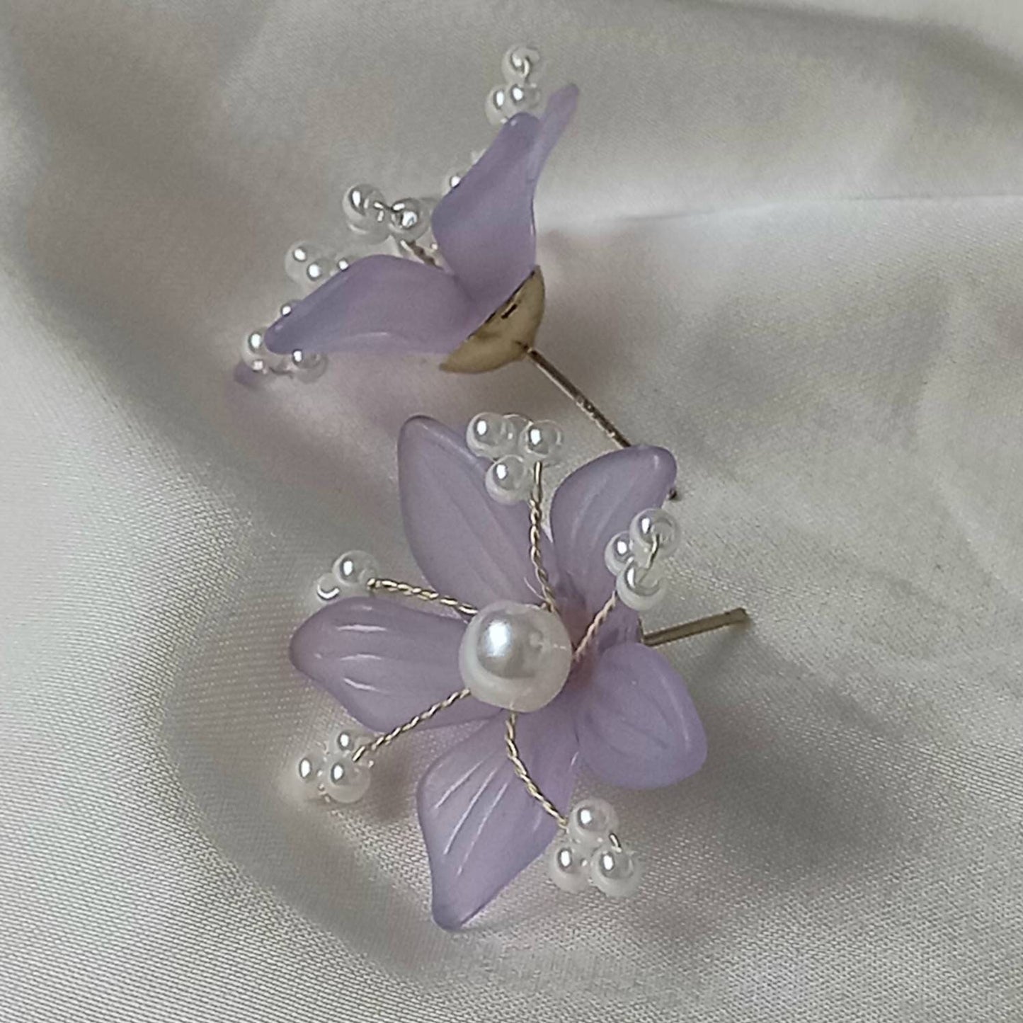 Purple Flower Stud Earrings - Flower Earrings,Flower Jewlellery,Vintage Style Earrings,White Flower Earrings, Pearl Earrings,Purple Earrings