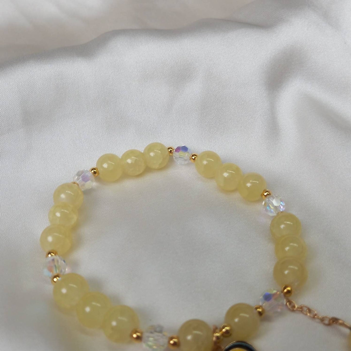 Yellow Retro Heart Bead Charm Bracelet - Bead Jewellery,Yellow Bracelets In The UK,Charm Bracelet,Yellow Bead Bracelets,Yellow Jewelley