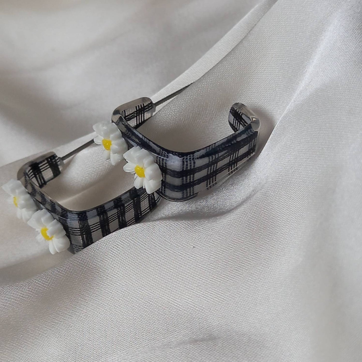 Daisy Square Hoop Earrings - Flower Earrings,Checkered Earrings, Square Hoops, Funky Hoop Earrings, Retro Hoop EarringsFlower Jewlellery