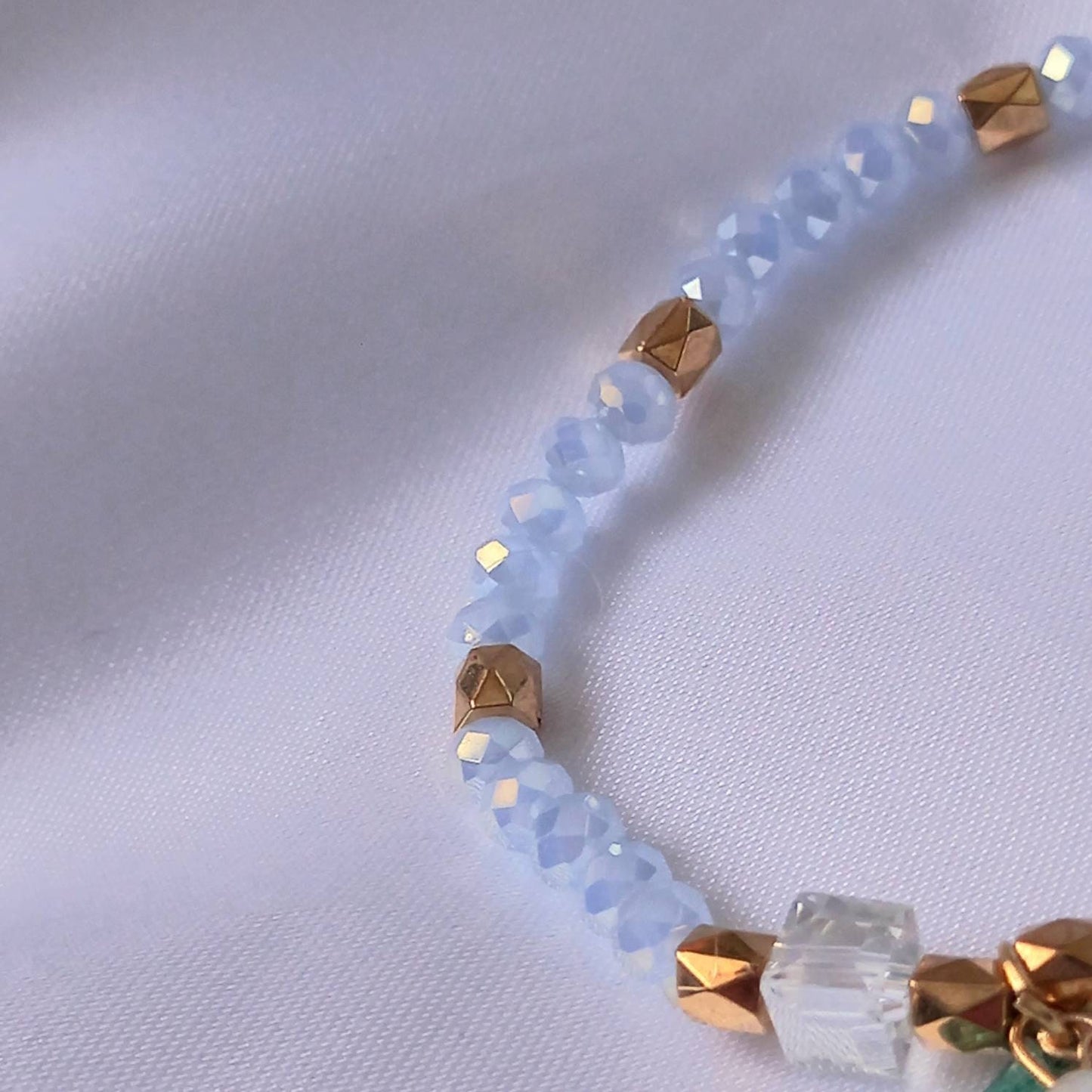 Blue Floral Bead Charm Bracelet - Bead Jewellery,Blue Bracelet,Charm Bracelet,Bead Bracelet,Classy Bracelet,Cute Bracelet,Blue Jewelley