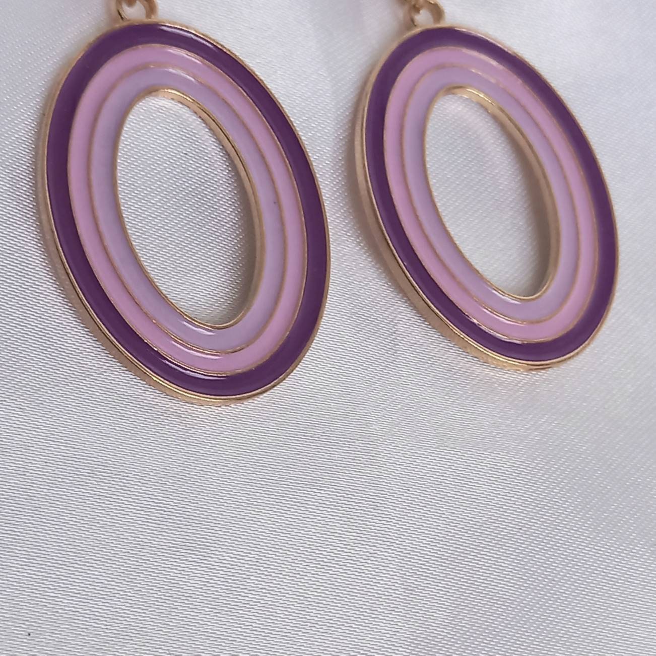 Purple Retro Drop Earrings - Oval Earrings,Purple Earrings In The UK,Gold Earrings,Purple Jewellery In The UK,Oval Jewellery,Round Earrings