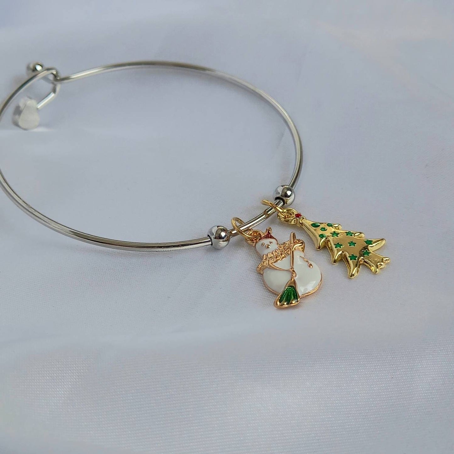 Christmas Silver Bangle Bracelet - Christmas Bracelet,Christmas Jewellery In The UK,Silver Bangles In The UK,Silver Bracelet In The UK