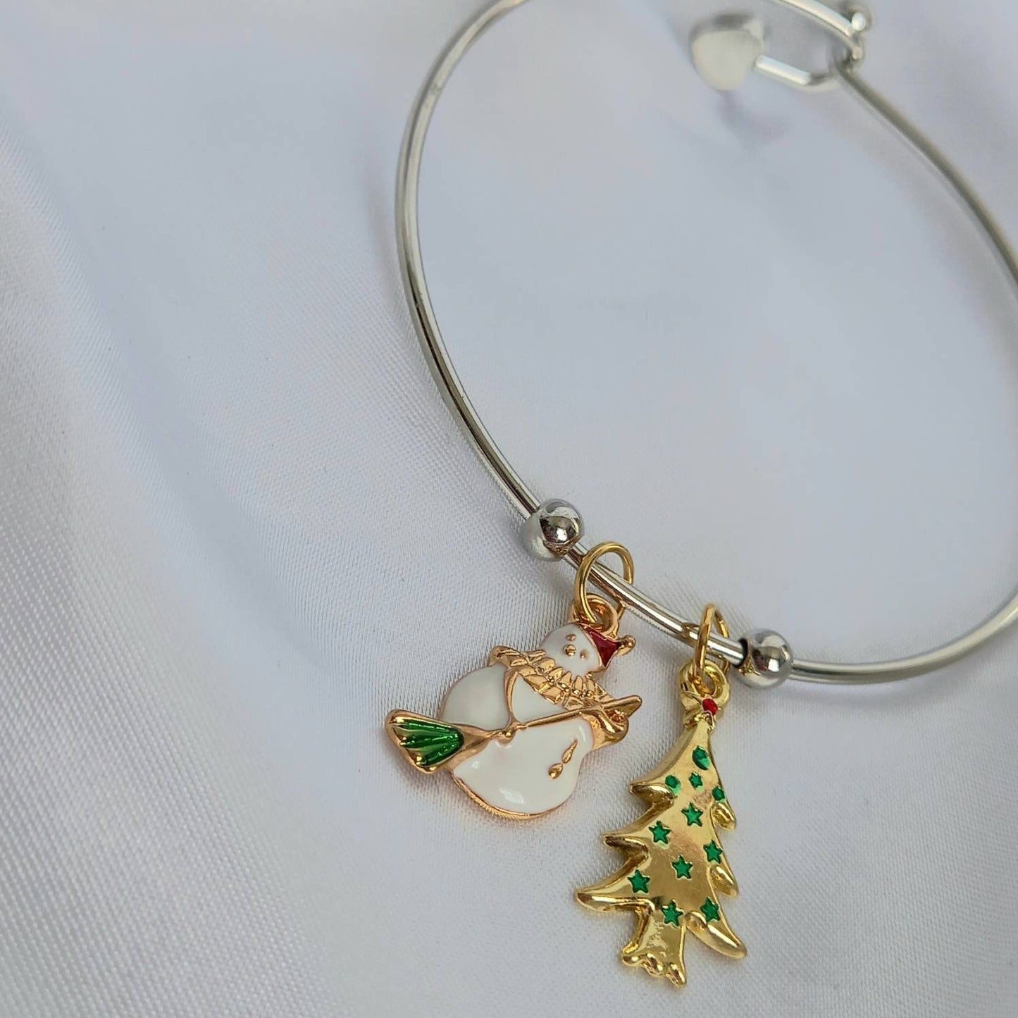 Christmas Silver Bangle Bracelet - Christmas Bracelet,Christmas Jewellery In The UK,Silver Bangles In The UK,Silver Bracelet In The UK