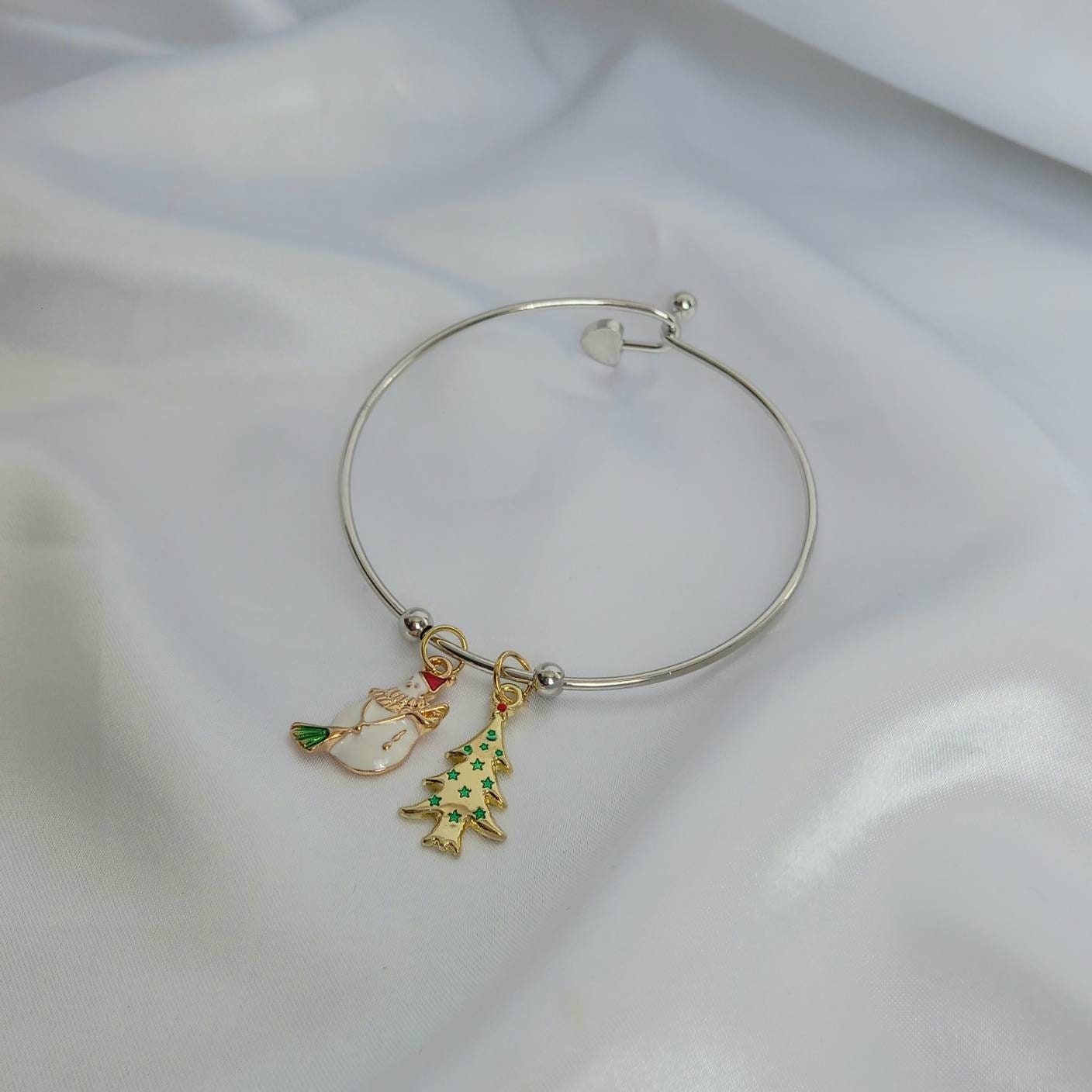 Christmas Silver Bangle Bracelet - Christmas Bracelet,Christmas Jewellery In The UK,Silver Bangles In The UK,Silver Bracelet In The UK