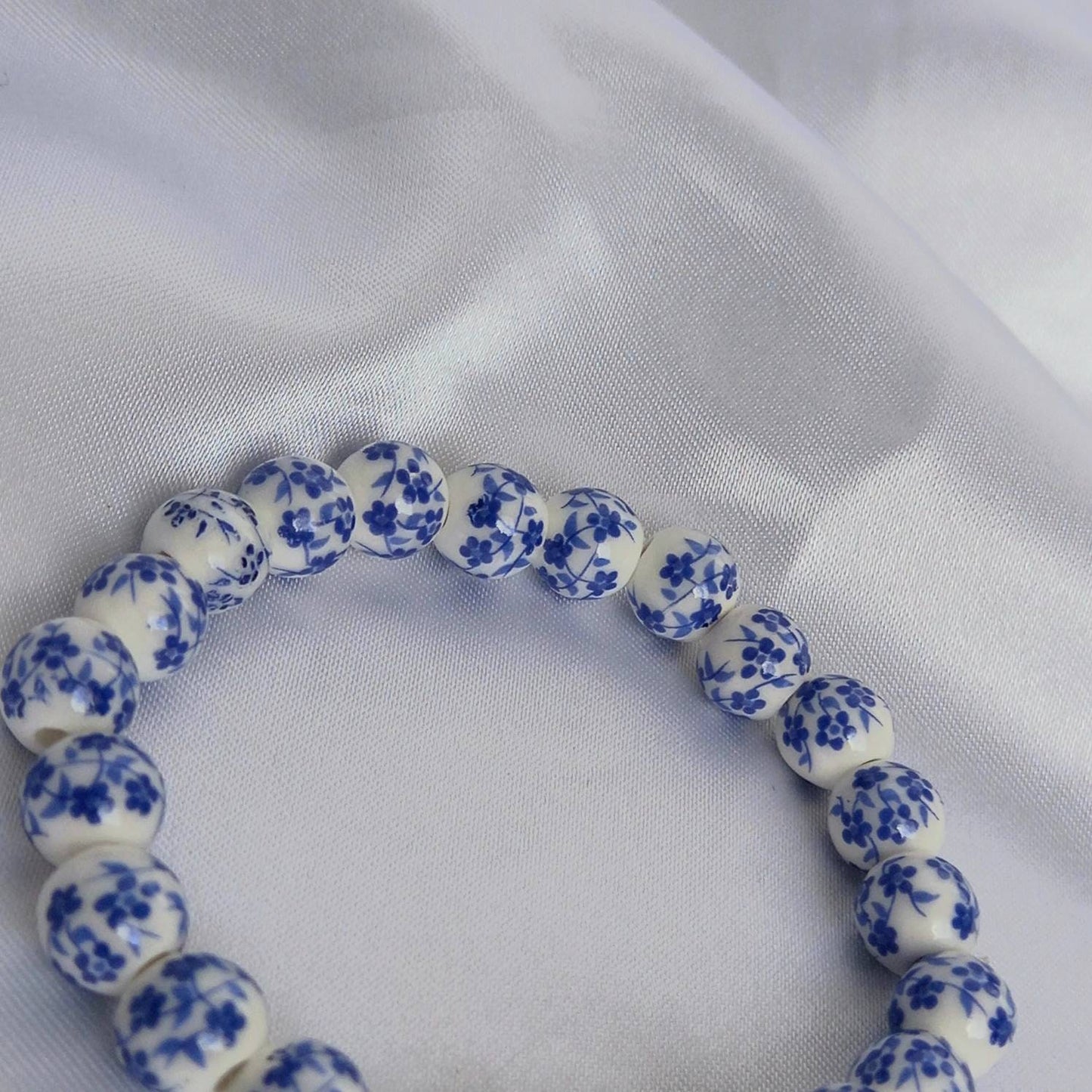 Blue Flower Bead Bracelets - Bead Jewellery In The UK,Bead Bracelets In The UK,Flower Bracelet,Blue Bracelet,Blue Flower Beaded Bracelets