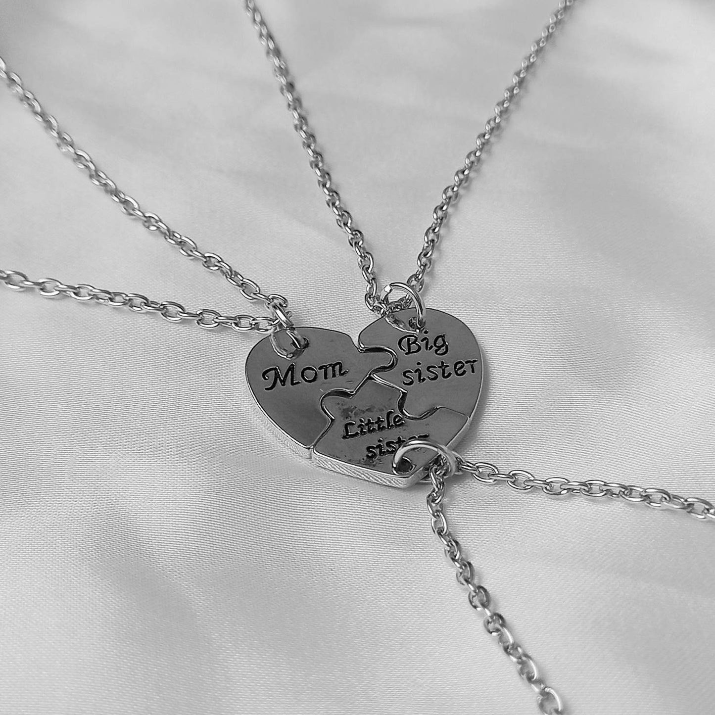 3 Piece Sibling Necklace Set - Sisters Necklaces,Jigsaw Matching Necklaces,Mom Necklaces,Mum Necklaces,Gifts For Sister,Gifts For Mom