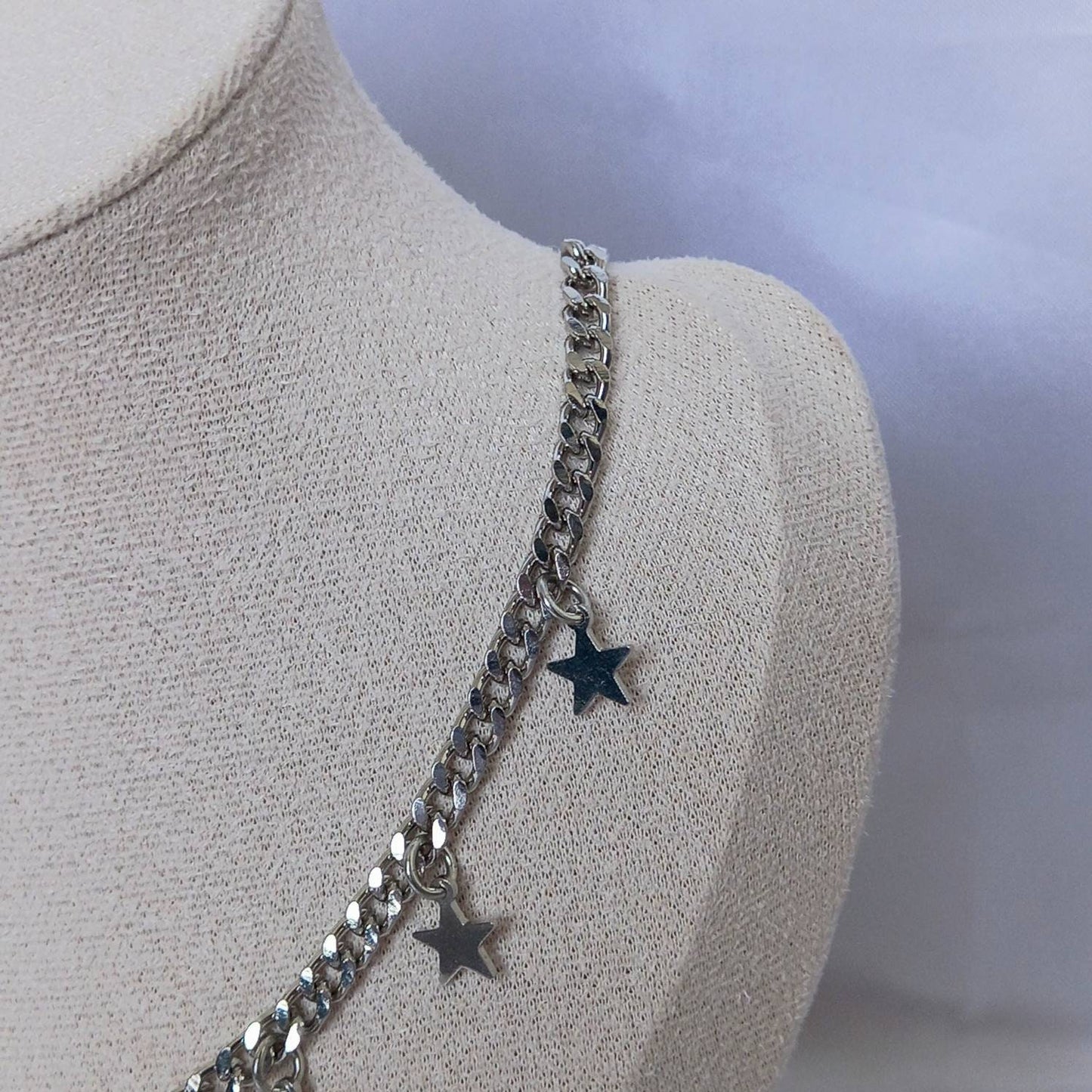 Silver Chain Star Necklace - Star Jewellery,Moon Necklaces,Silver Necklace In The UK,Silver Jewellery,Chunky Necklaces,Chunky Jewellery