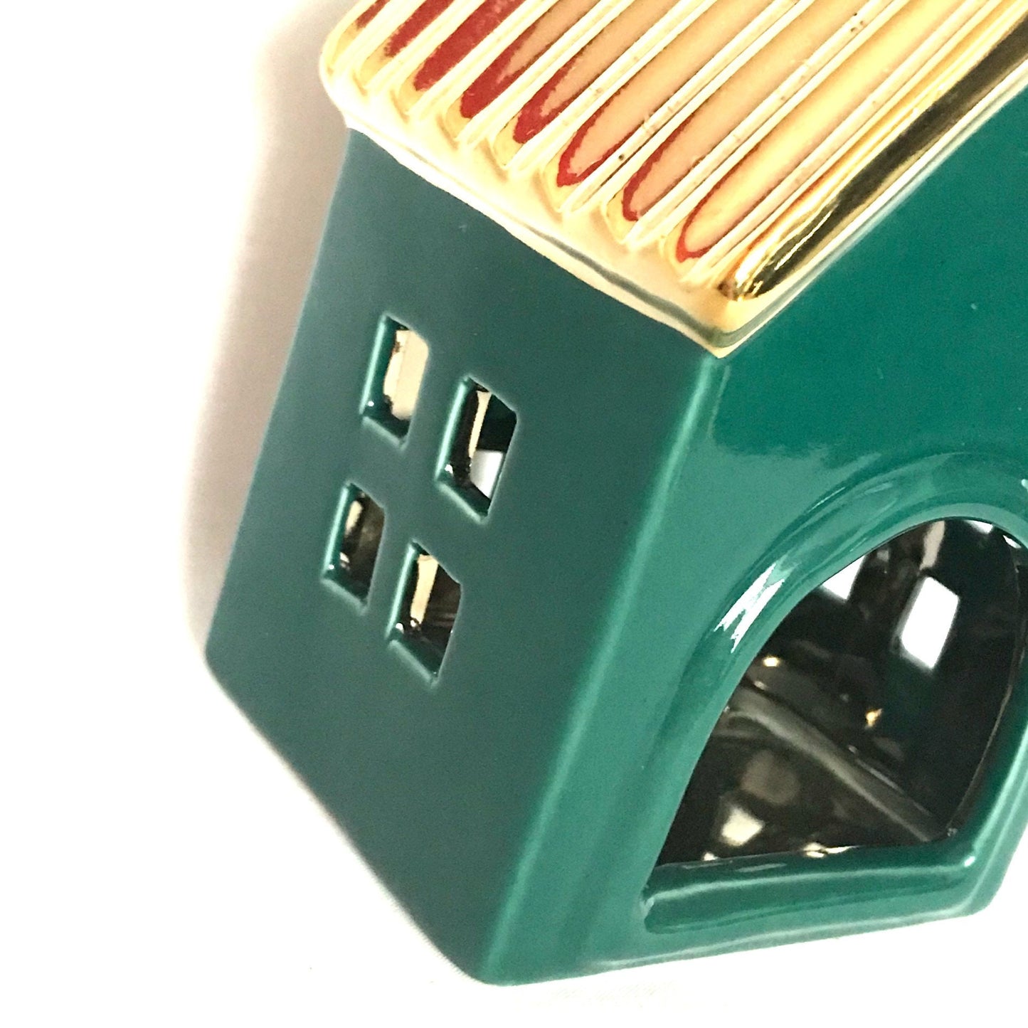 Ceramic Nordic House With Shiny Gold Roof - Home Decor, Home Living, Candle Holders, Homeware, Calming,Christmas decor,Gold Decor,Cozy Decor