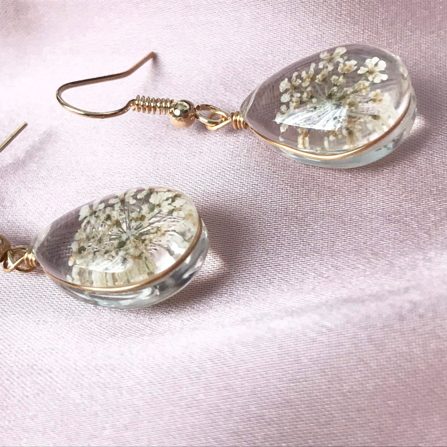 Flower Tear Drop Earrings - Hanging Jewellery, Accessories, Flower Earrings, Flower Jewlellery, White Flower Earrings, Statement Earrings