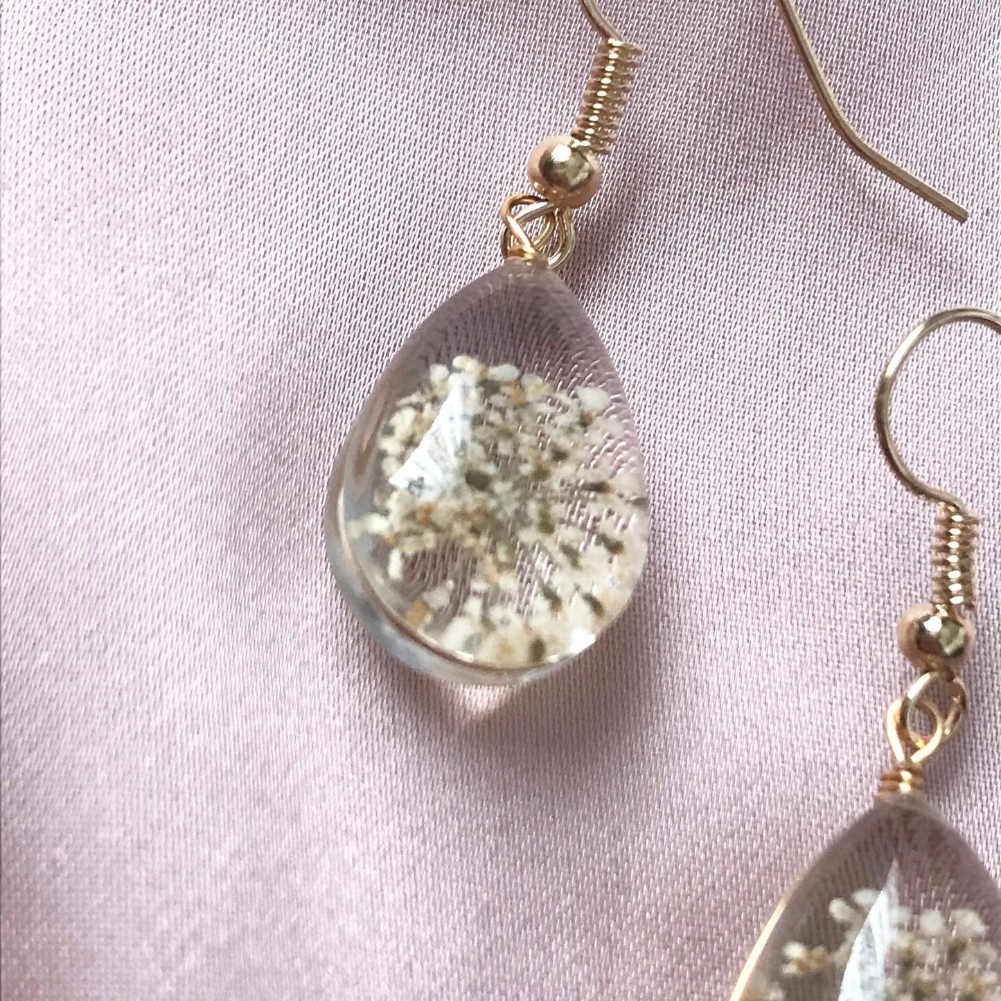 Flower Tear Drop Earrings - Hanging Jewellery, Accessories, Flower Earrings, Flower Jewlellery, White Flower Earrings, Statement Earrings