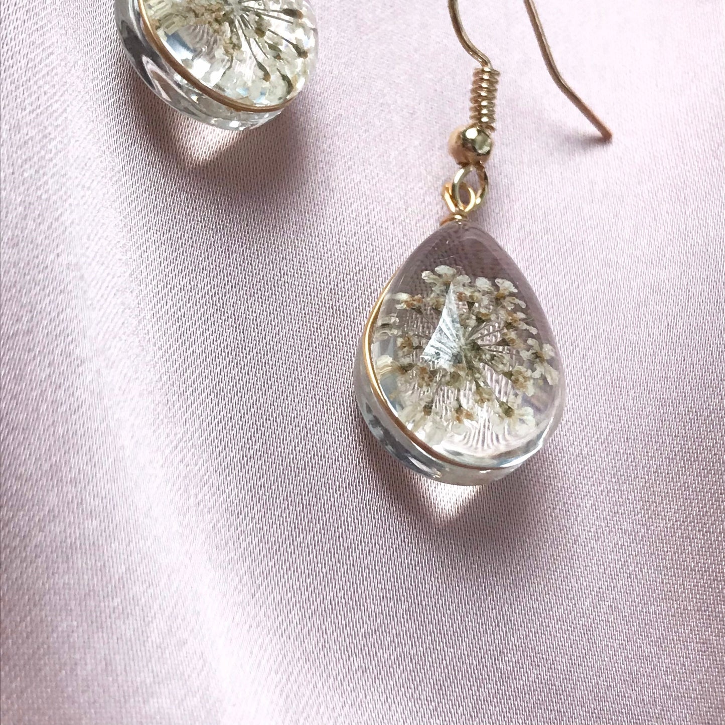 Flower Tear Drop Earrings - Hanging Jewellery, Accessories, Flower Earrings, Flower Jewlellery, White Flower Earrings, Statement Earrings