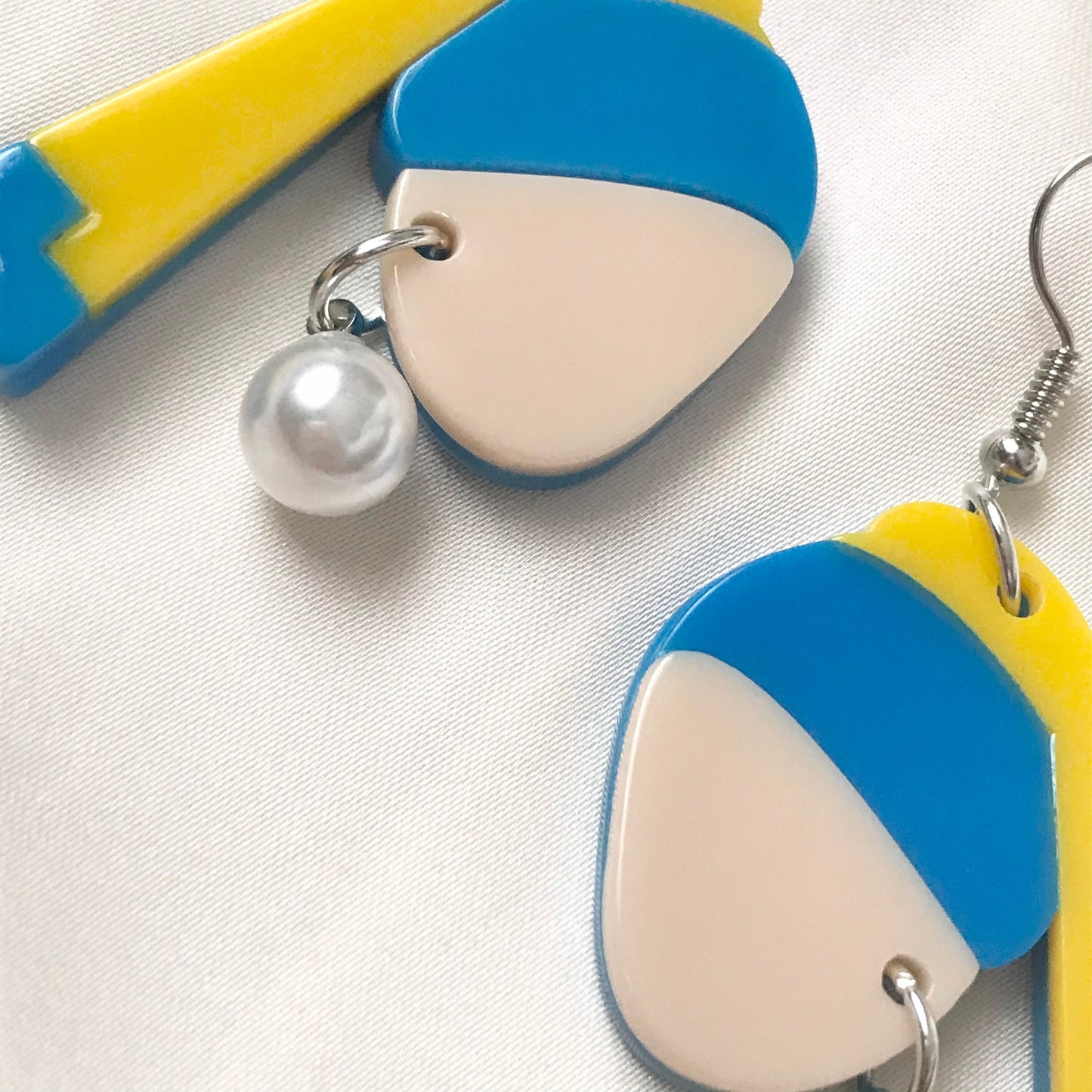 Girl With The Pearl Earring Charm Drop Earrings - Hanging Jewellery, Accessories, Famous Painting, Art Lover Gift, Art Student Gift, Arty