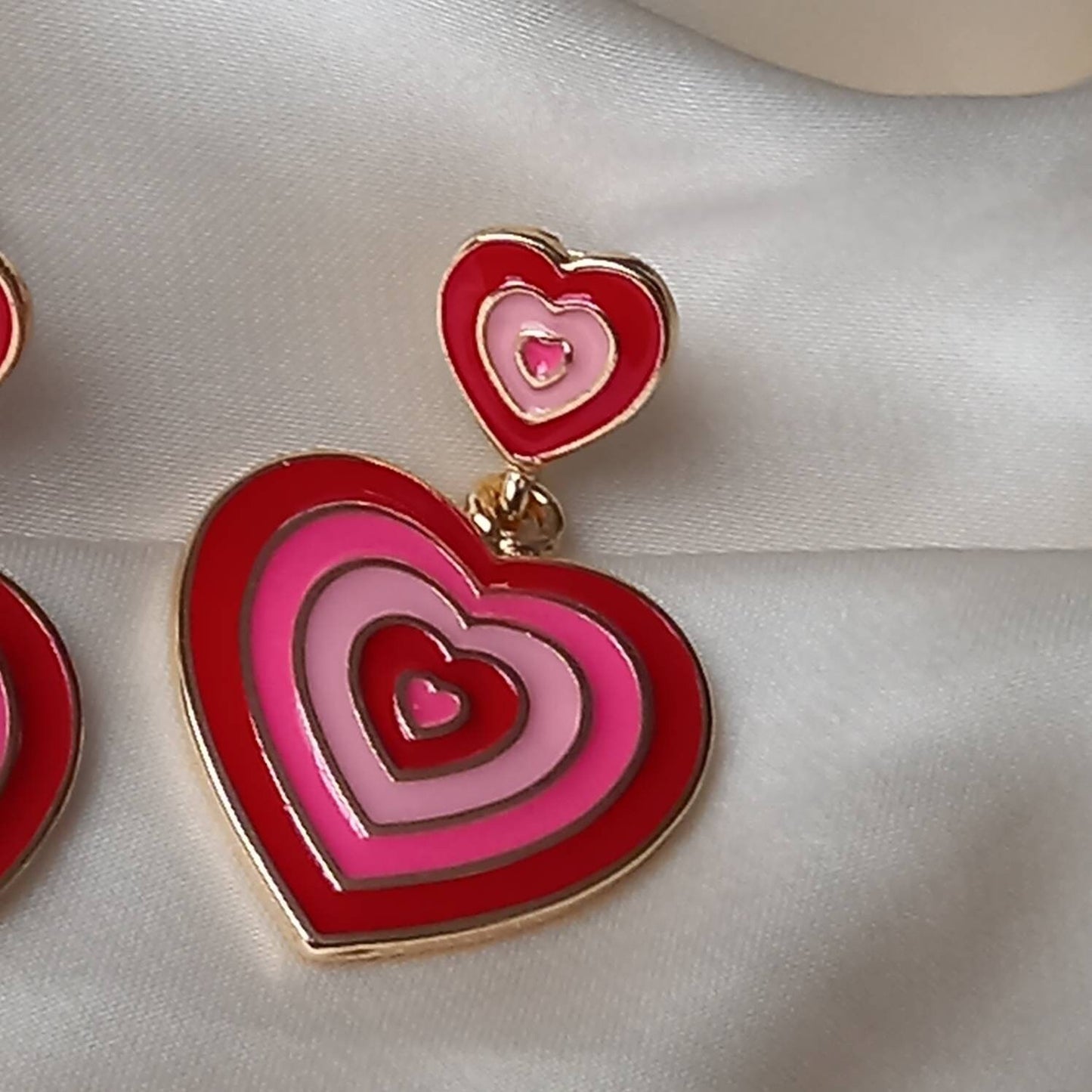 Pink & Gold Retro Heart Drop Earrings -  70's Style Earrings, Vintage Style, Hanging Jewellery,Accessories,Pink Jewellery,Gold Earrings