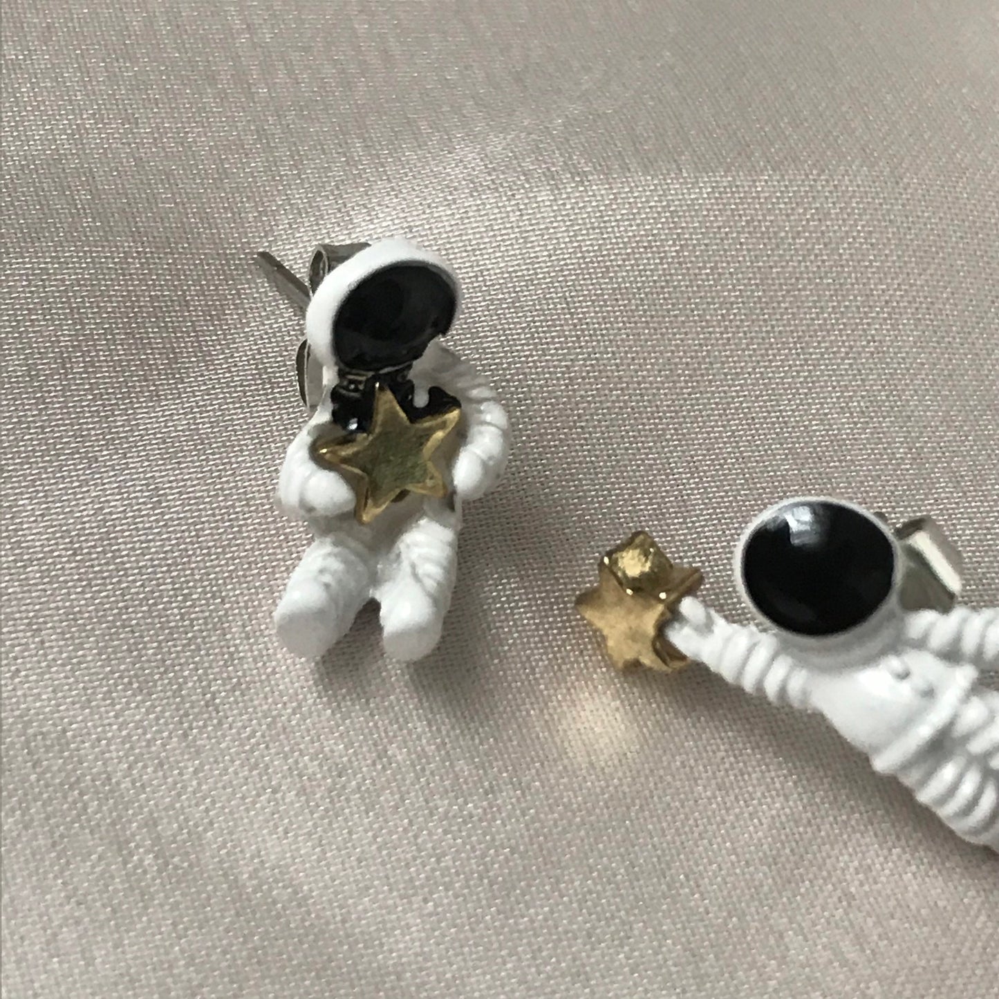 Astronaut Star Stud Earrings -Cute Earrings, Star Earrings, Star Jewellery, Unique Earrings, Space Lover Gift, Unique Accessories