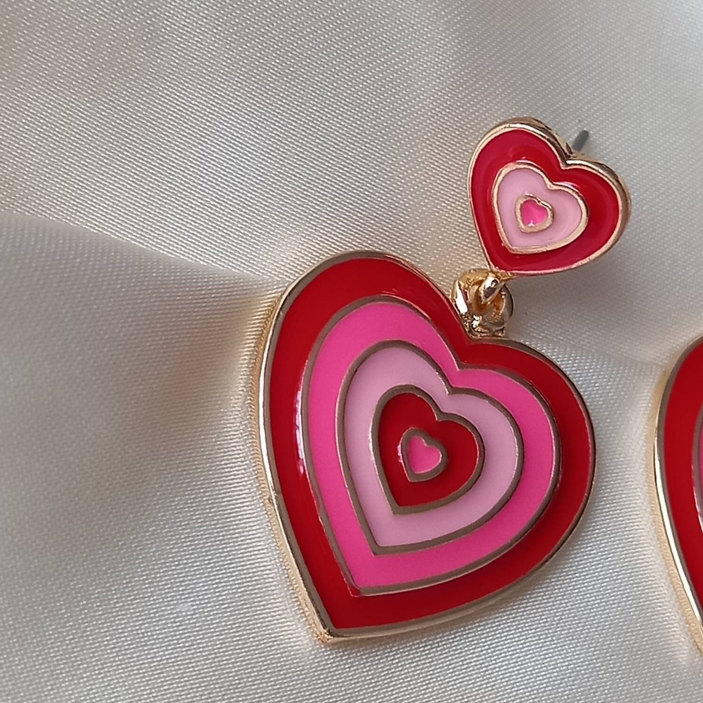 Pink & Gold Retro Heart Drop Earrings -  70's Style Earrings, Vintage Style, Hanging Jewellery,Accessories,Pink Jewellery,Gold Earrings