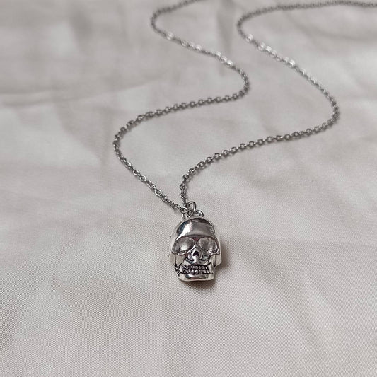 Silver Chain Skull Necklace - Skull Jewellery, Halloween Jewellery, Halloween Costumes,Halloween Accessories,Halloween Outfit,Skull Necklace