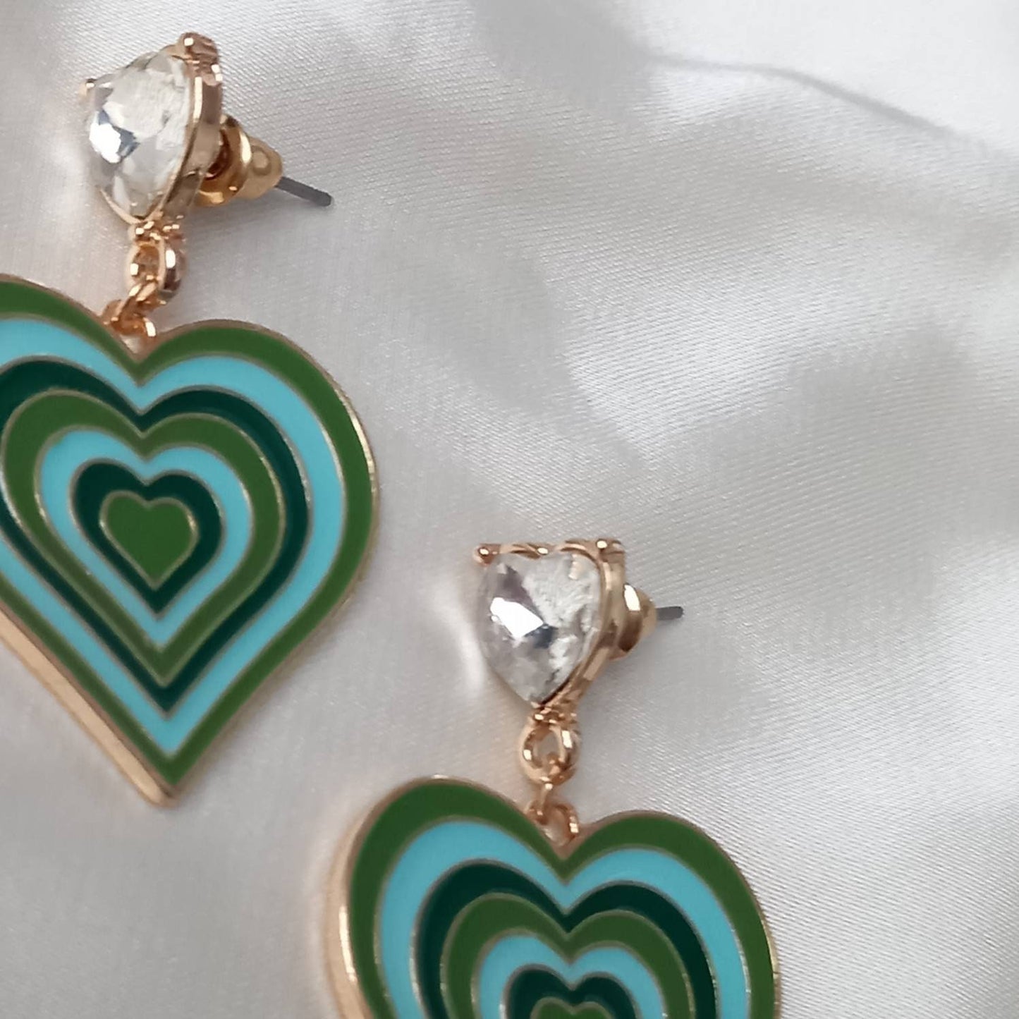 Green & Gold Retro Heart Drop Earrings -  70's Style Earrings, Vintage Style, Hanging Jewellery,Accessories,Green Jewellery,Gold Earrings