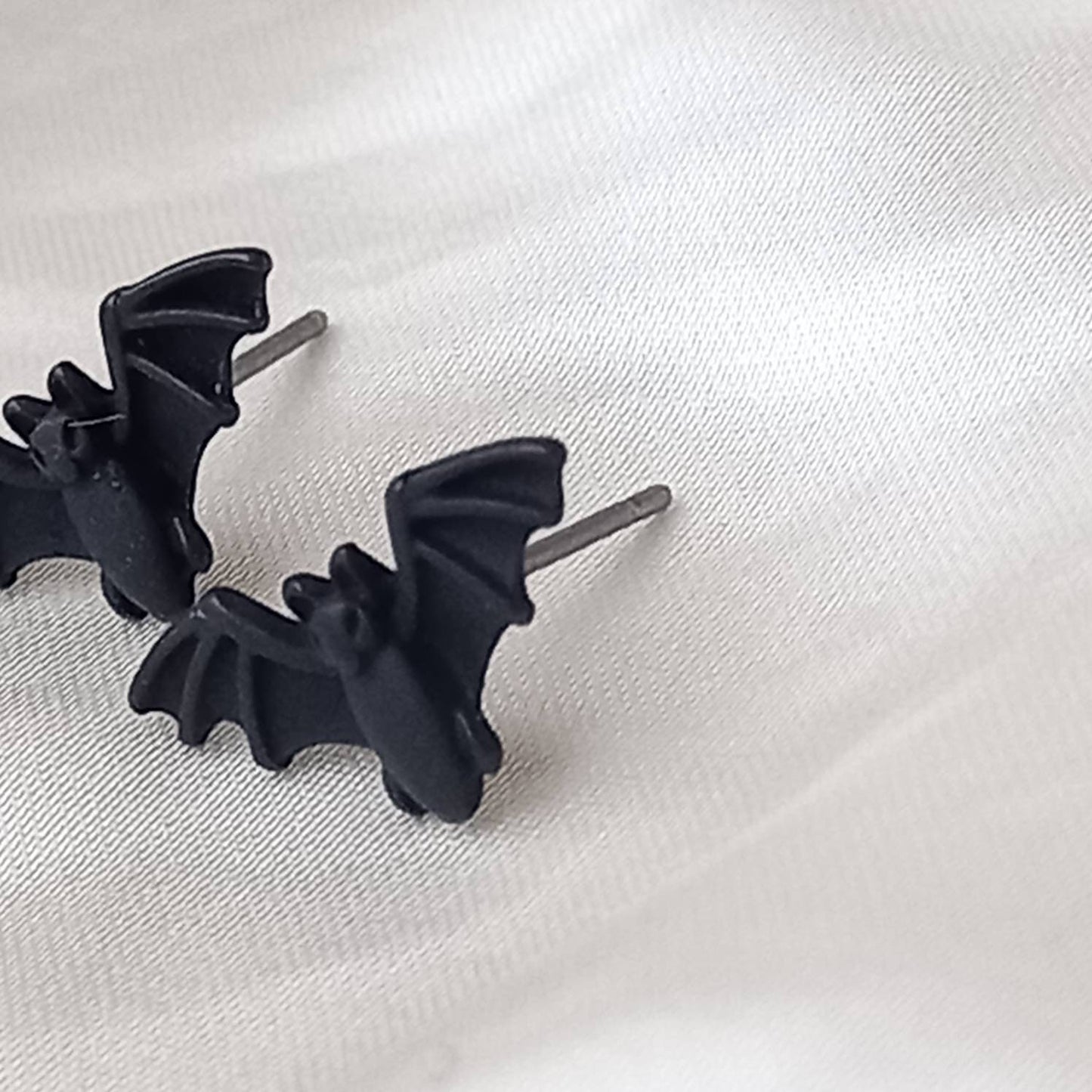Small Black Bat Earrings - Bat Jewellery,Halloween Jewellery,Halloween Costumes,Halloween Accessories,Halloween Outfit,Earrings In The UK