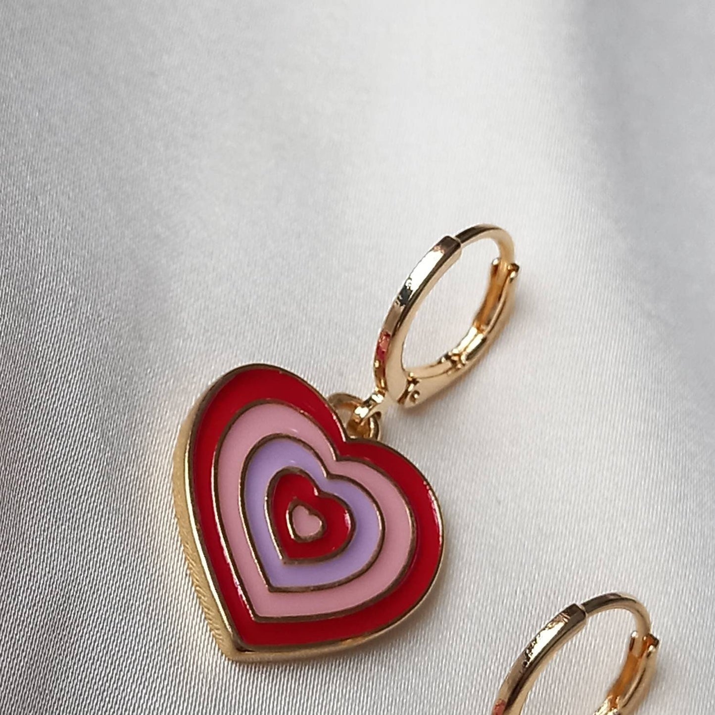Pink & Gold Retro Heart Drop Earrings -  70's Style Earrings, Vintage Style, Hanging Jewellery,Accessories,Pink Jewellery,Gold Earrings