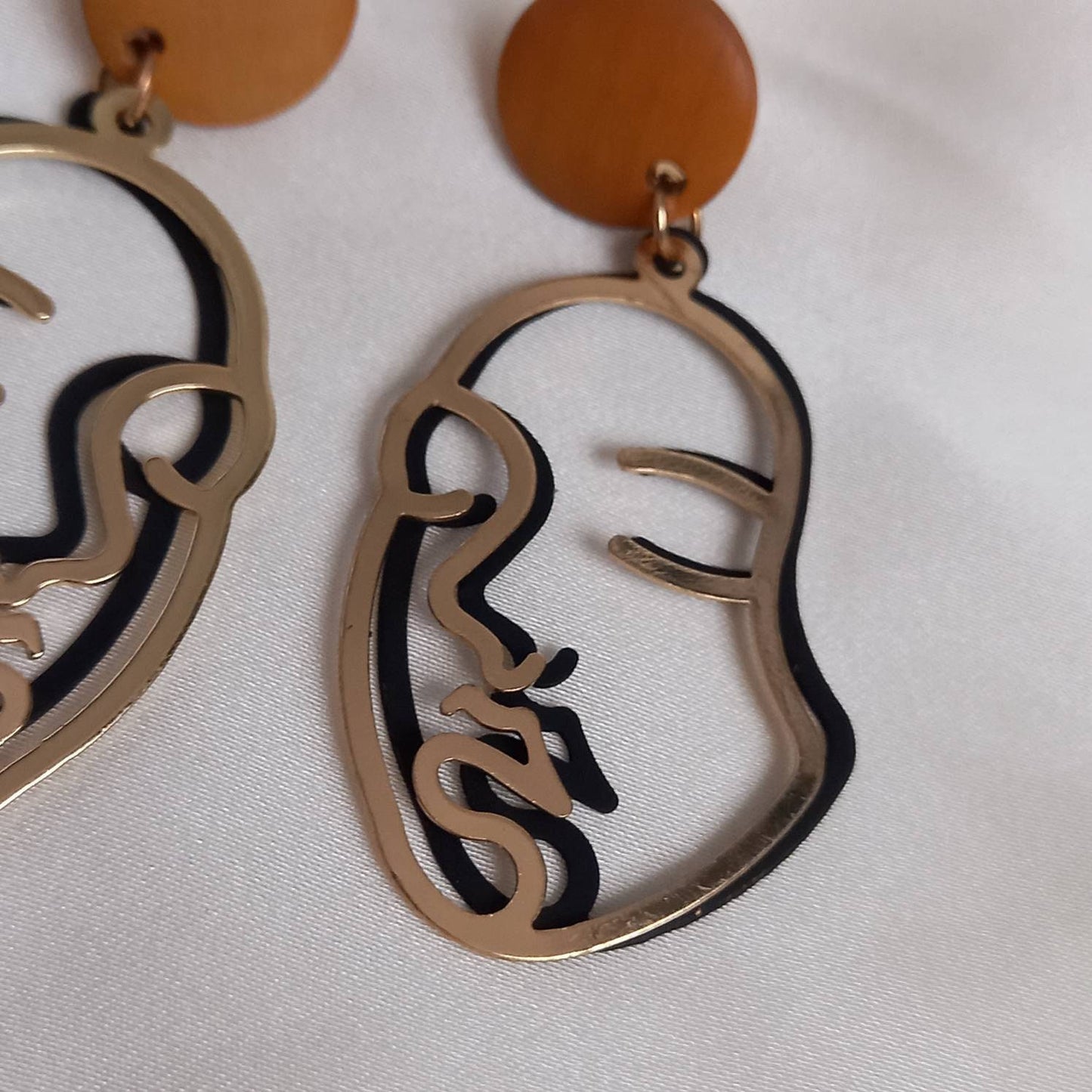 Black & Gold Hollow Out Face Charm Drop Earrings - Feminist Earrings, Abstract Face Earrings, Wooden Stud, Hanging Jewellery, Accessories