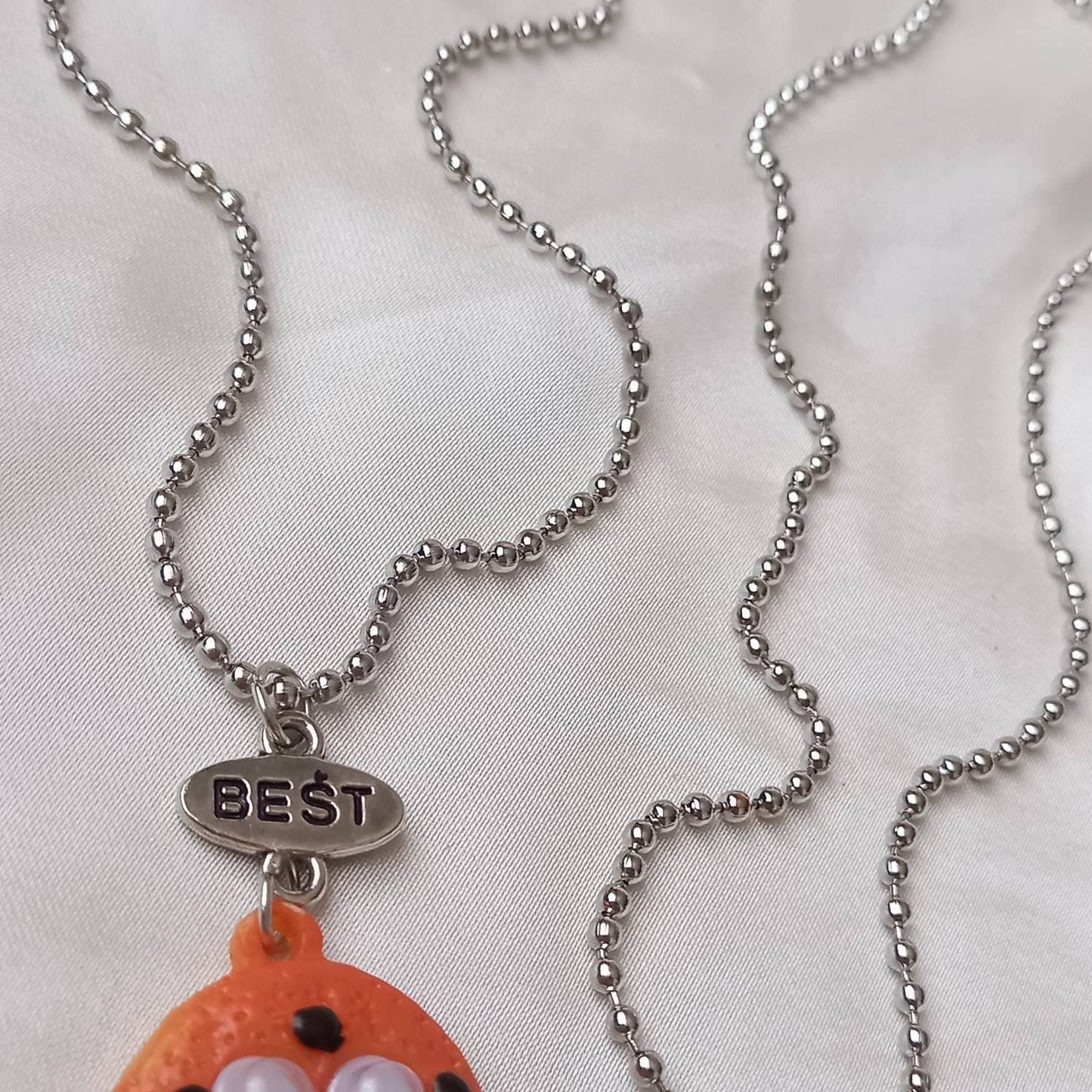 2 Piece Friendship Necklace Set - Bestie Necklace, Matching Necklaces, 2 Best Friends Necklace, Novelty Friendship Necklace Set, Funny Gift