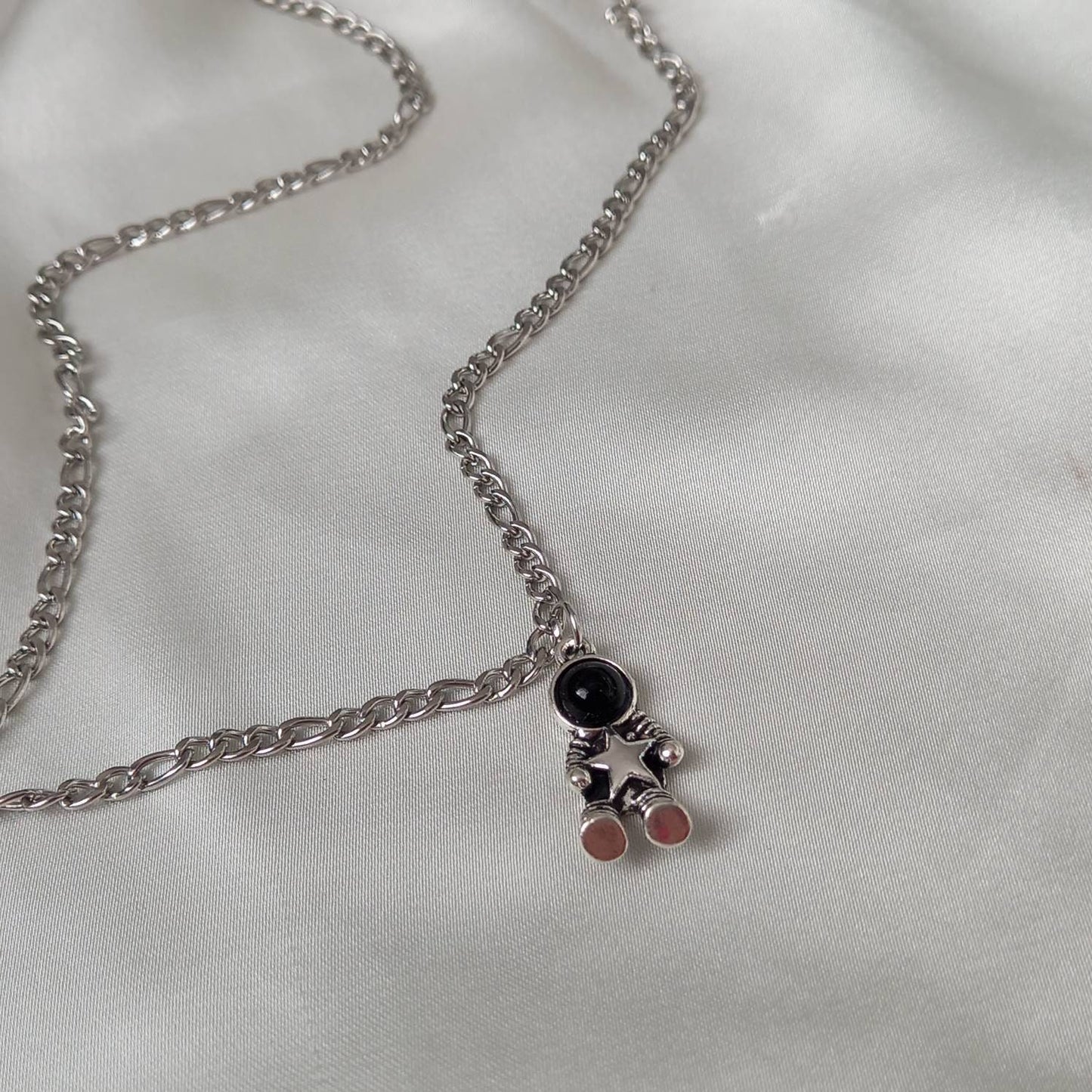 2 Piece Magnetic Astronaut Friendship Necklace Set - Bestie Necklace,Matching Necklaces,Best Friends Necklace,Novelty Necklace Set,Gift Set