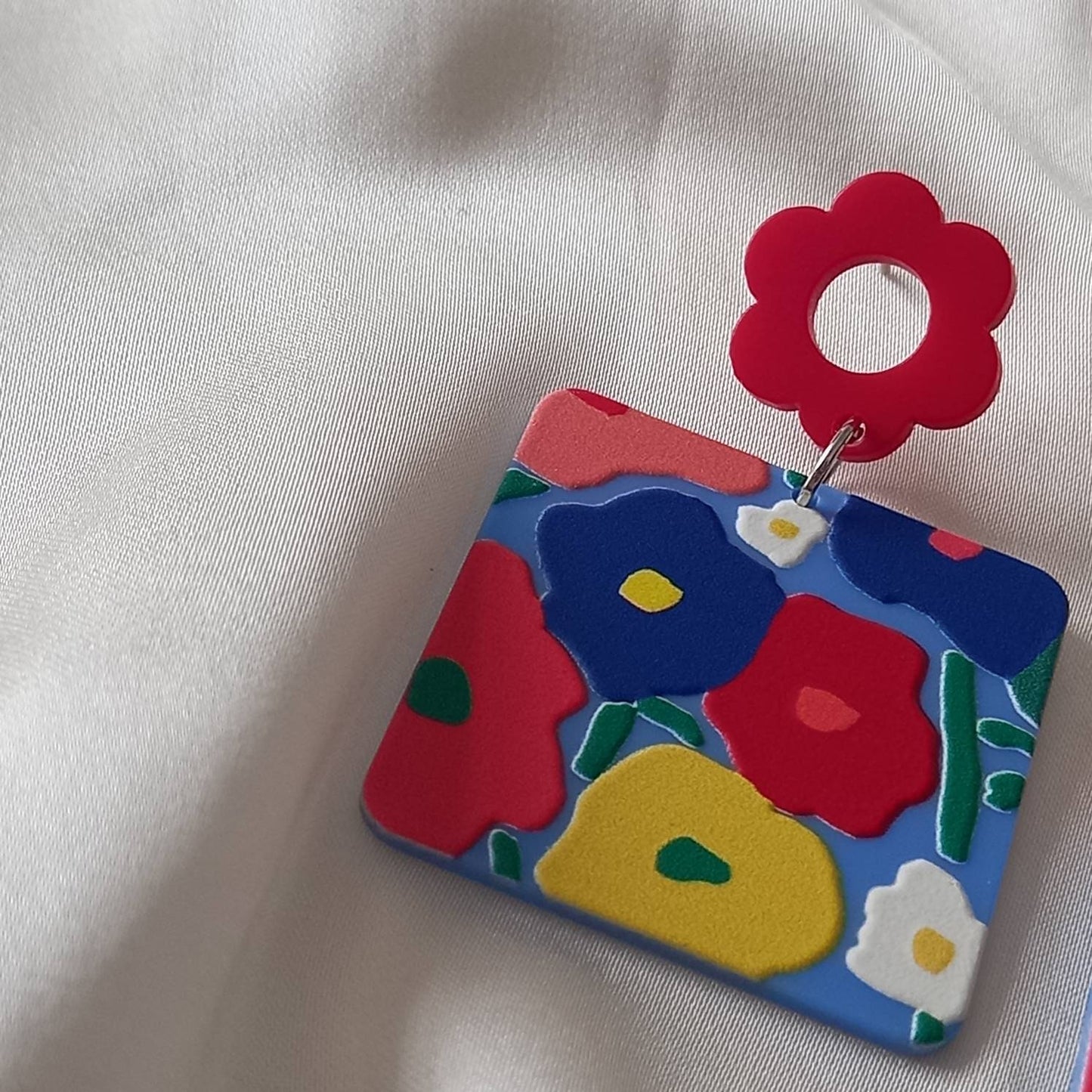 Red & Blue Retro Flower Drop Earrings -  70's Style Earrings, Vintage Style Earrings, Statement Earrings, Retro Earrings, Funky Earrings