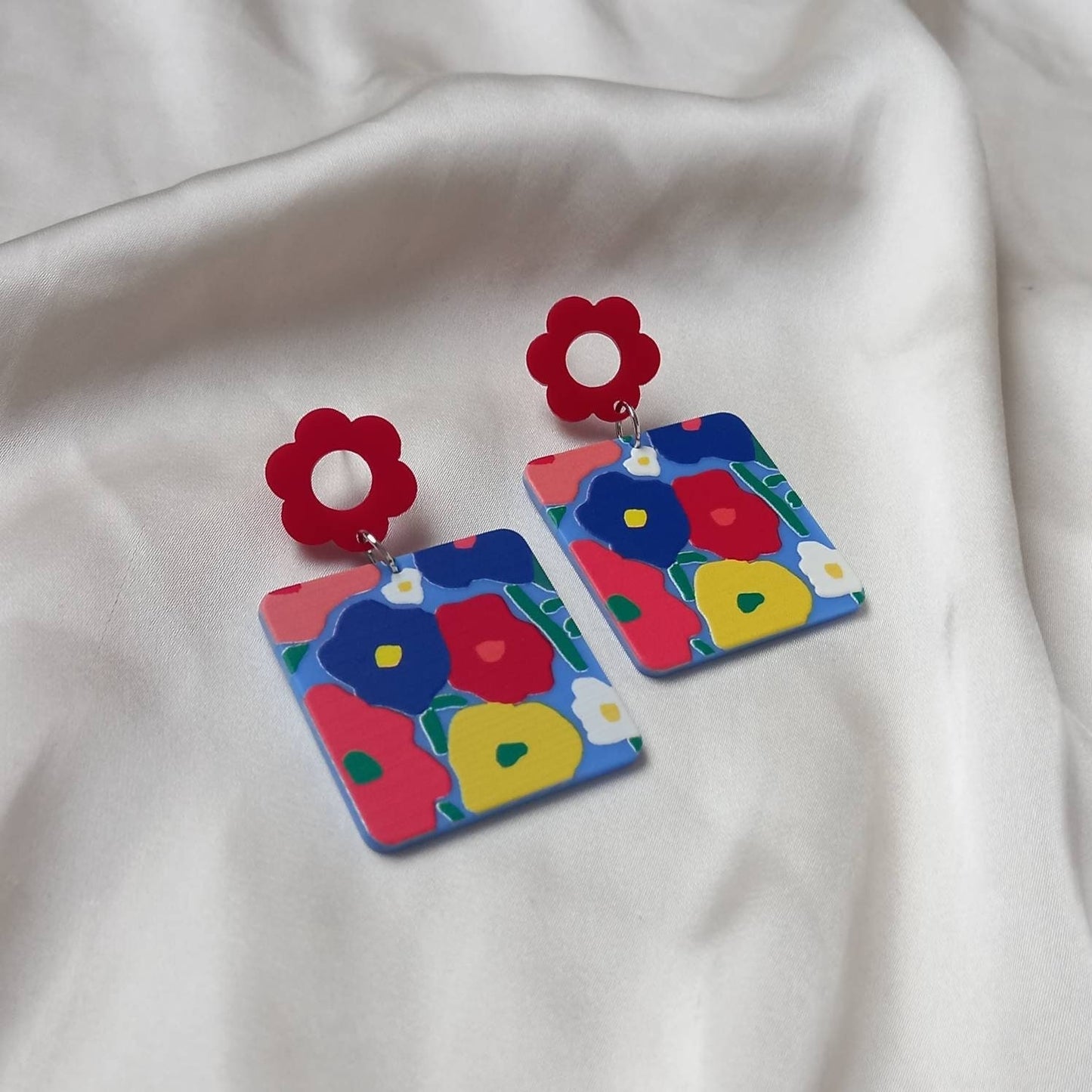 Red & Blue Retro Flower Drop Earrings -  70's Style Earrings, Vintage Style Earrings, Statement Earrings, Retro Earrings, Funky Earrings