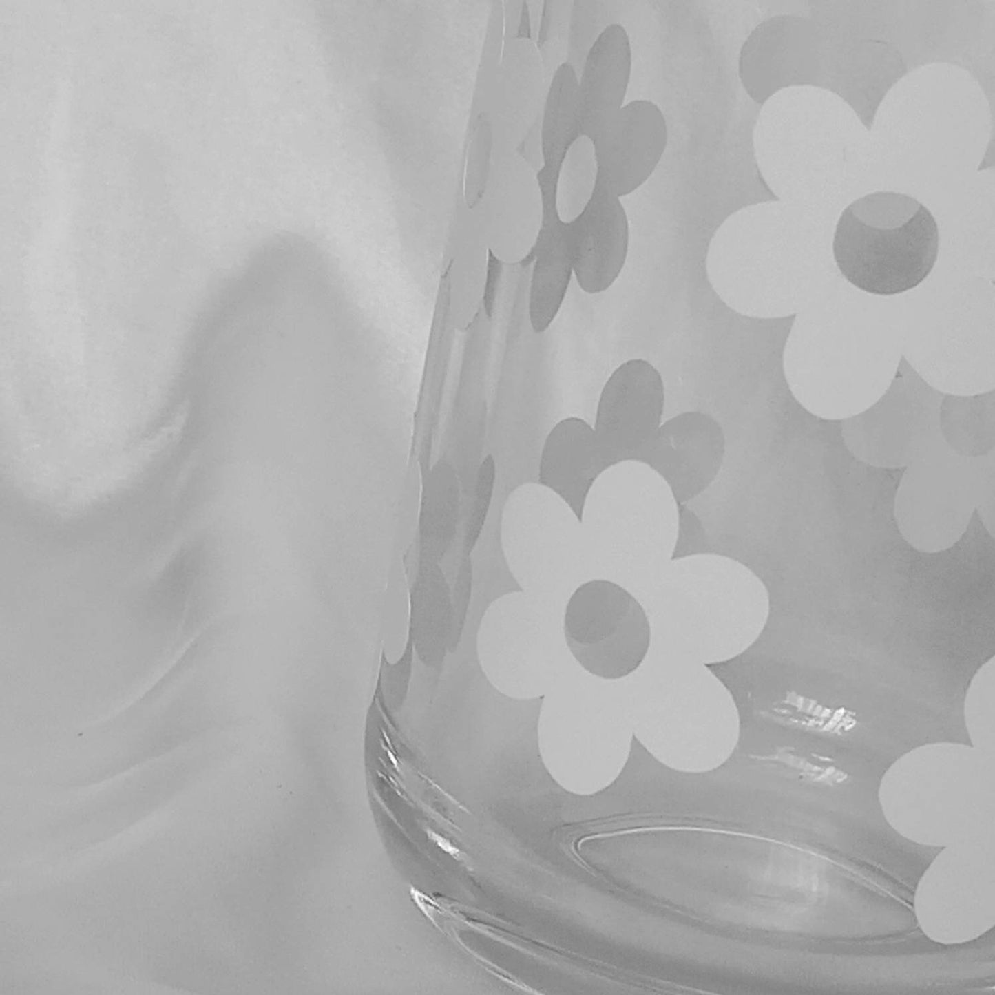 White Retro Flower Glass Mug -  Flower Mug, Floral Mug, 70's Mug, 70's Style Design, Vintage Style Mug, Retro Mug, Funky Mug, Clear Mug