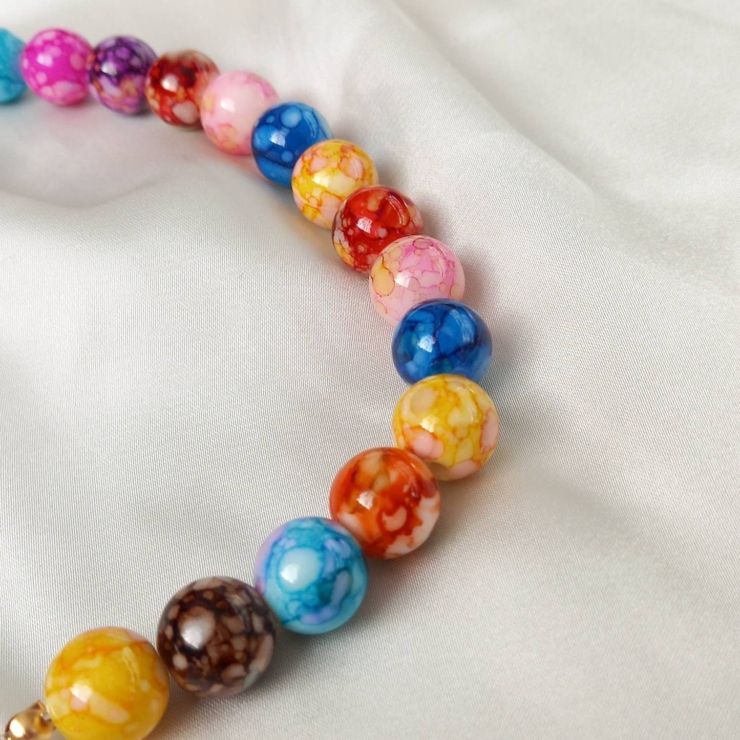 Chunky Bead & Gold Chain Necklace - Chunky Bead Necklace,Faux Pearl Necklace,Bead Jewellery,Bead Necklace,Chunky Necklace,Rainbow Necklace
