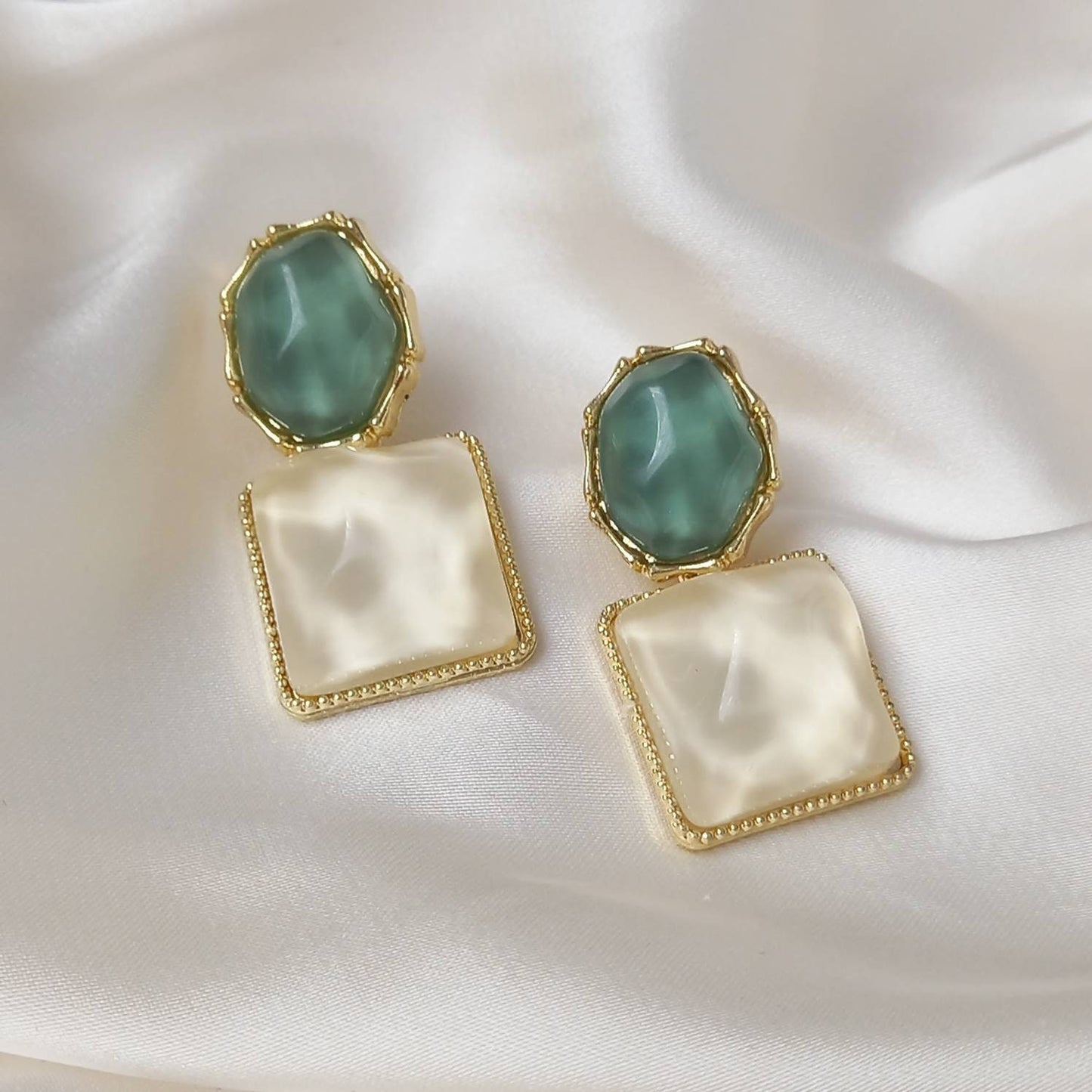 Green and White Resin Drop Earrings -  Hanging Jewellery,Green Earrings,White Earrings,Gold Earrings,Resin Earrings,Chunky Green Earrings