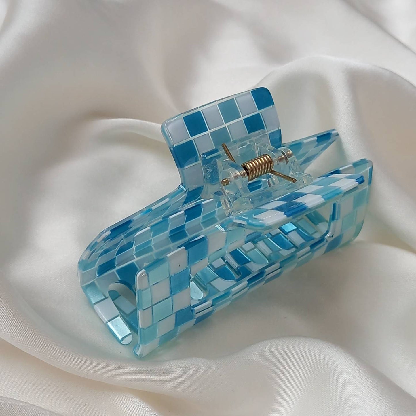 Blue & White Retro Hair Clip - Blue Hair Clip, Funky Hair Clip, 70's Accessories, Vintage Style Hair Clip, Blue Hair Claw, White Hair Clip